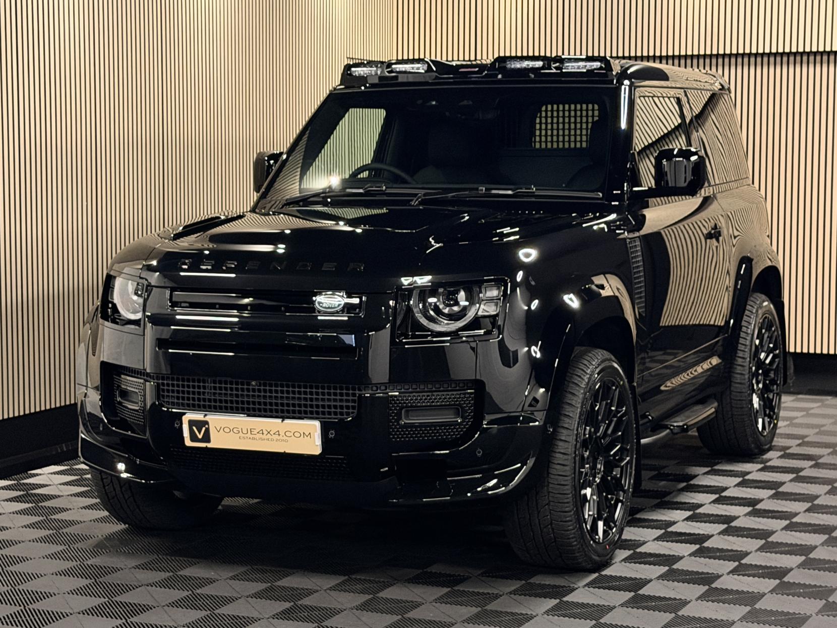 Land Rover Defender 90 3.0 D250 MHEV S Hard Top SUV 3dr Diesel Auto 4WD SWB Euro 6 (s/s) (249 ps)