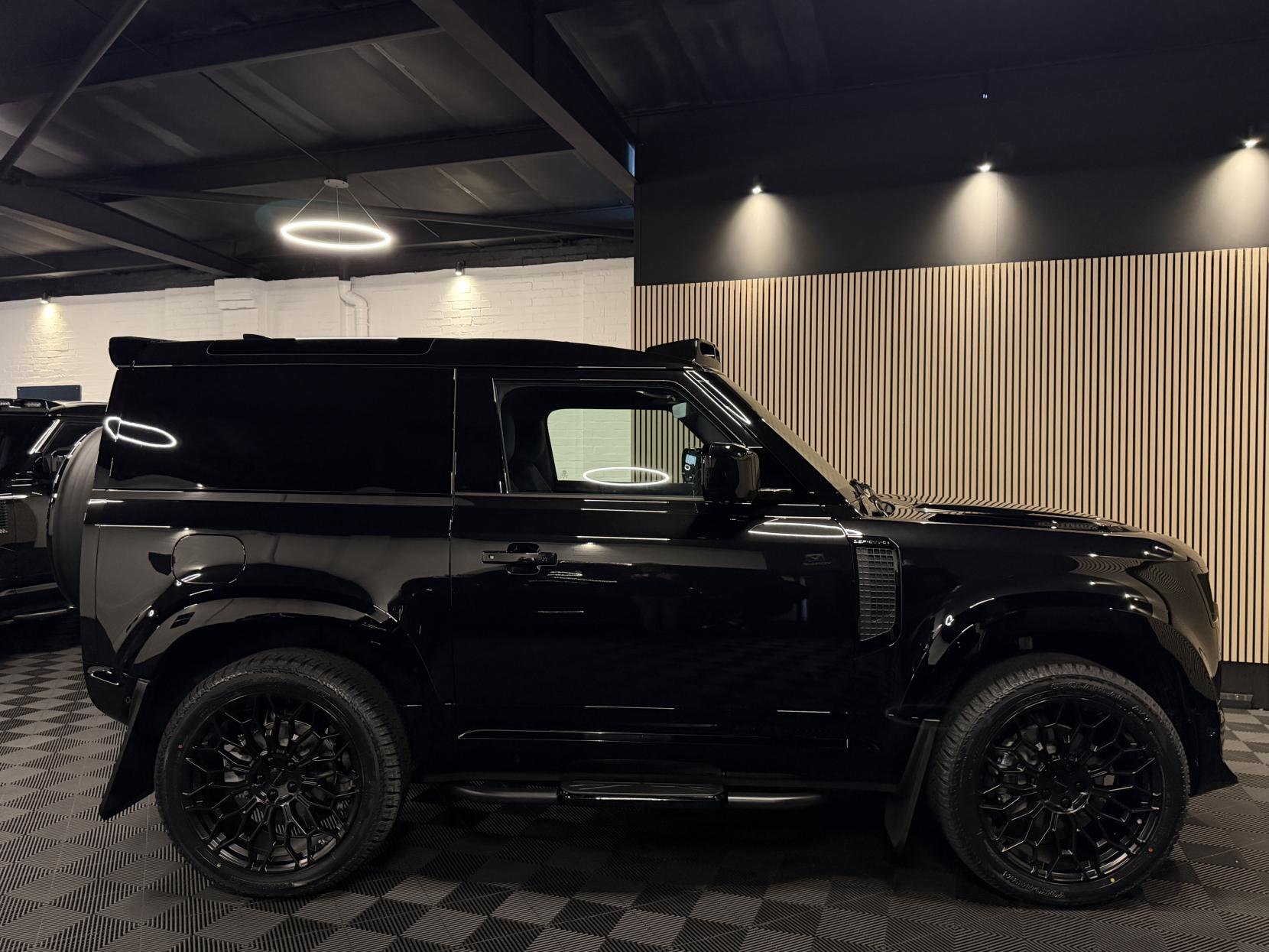 Land Rover Defender 90 3.0 D250 MHEV S Hard Top SUV 3dr Diesel Auto 4WD SWB Euro 6 (s/s) (249 ps)