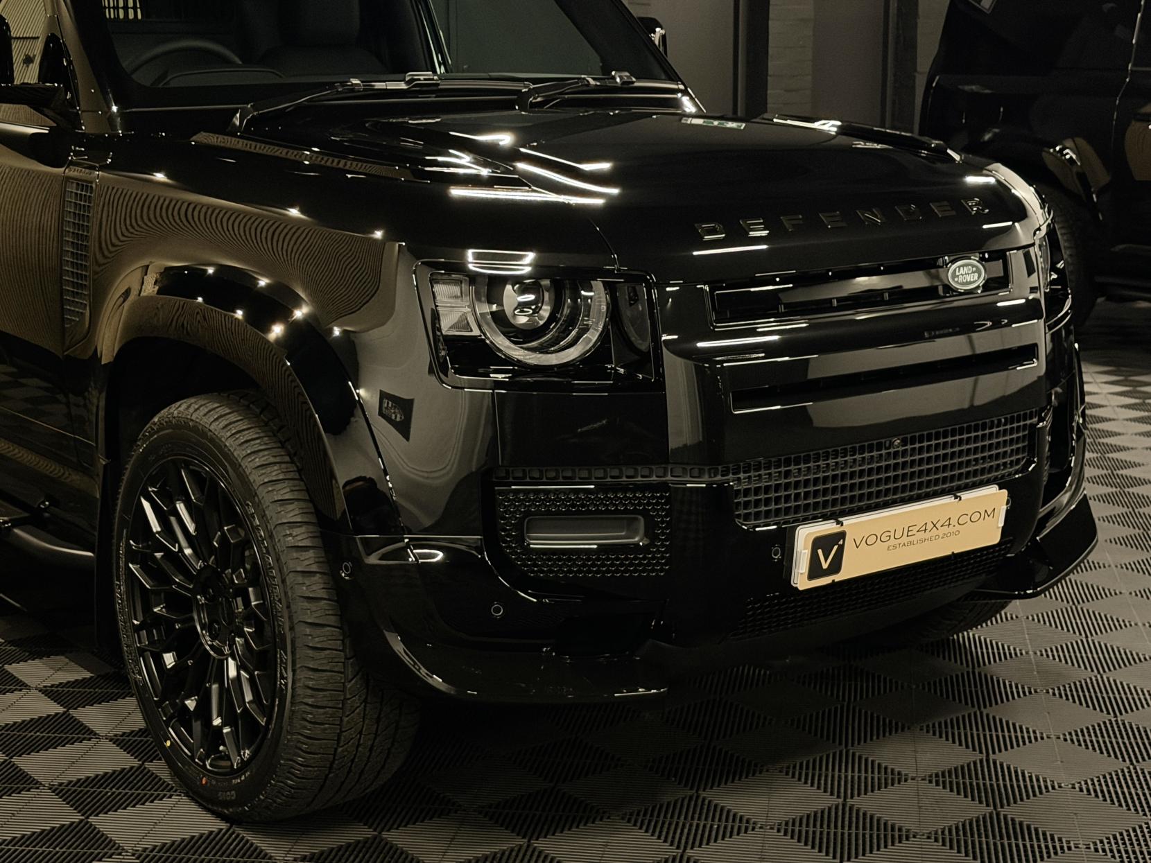 Land Rover Defender 90 3.0 D250 MHEV S Hard Top SUV 3dr Diesel Auto 4WD SWB Euro 6 (s/s) (249 ps)