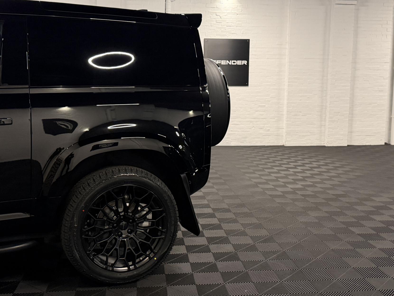 Land Rover Defender 90 3.0 D250 MHEV S Hard Top SUV 3dr Diesel Auto 4WD SWB Euro 6 (s/s) (249 ps)