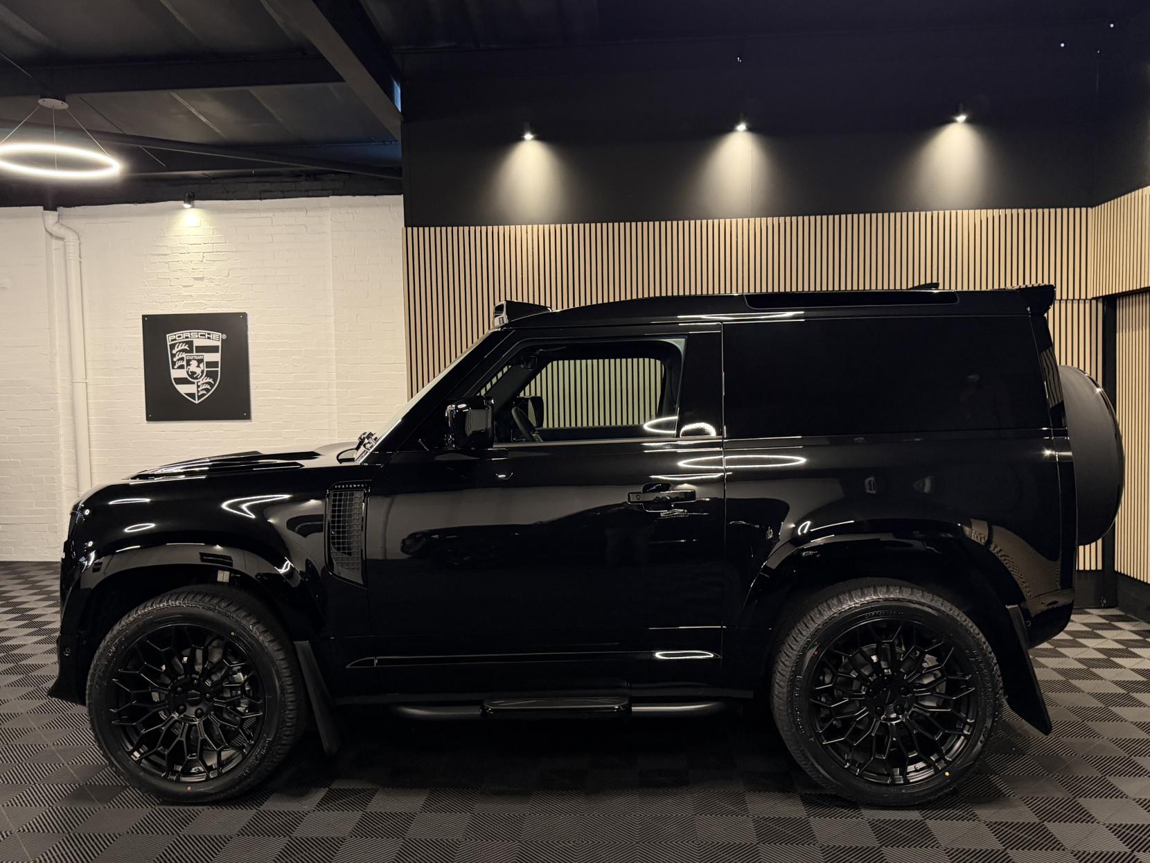 Land Rover Defender 90 3.0 D250 MHEV S Hard Top SUV 3dr Diesel Auto 4WD SWB Euro 6 (s/s) (249 ps)