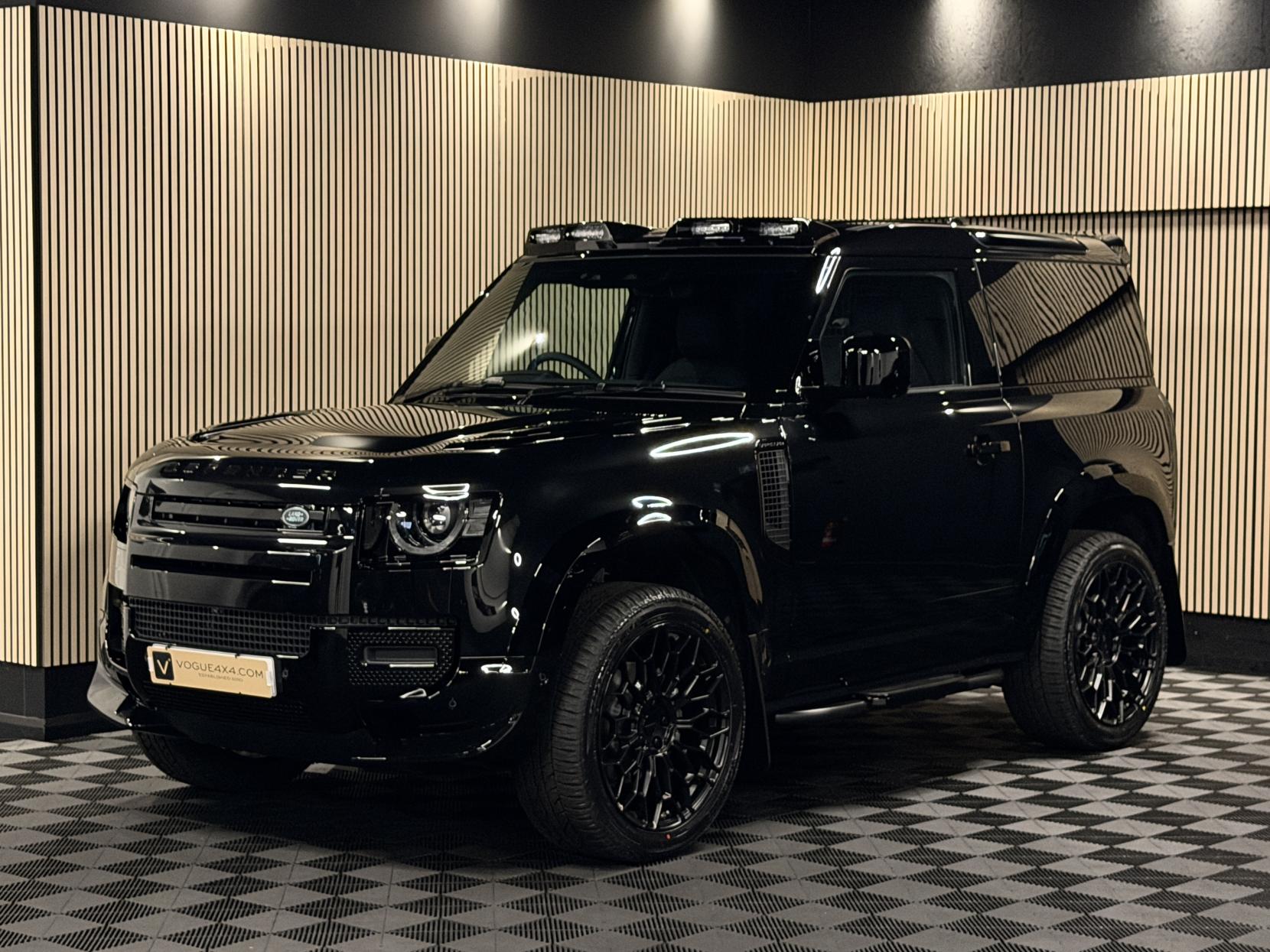 Land Rover Defender 90 3.0 D250 MHEV S Hard Top SUV 3dr Diesel Auto 4WD SWB Euro 6 (s/s) (249 ps)