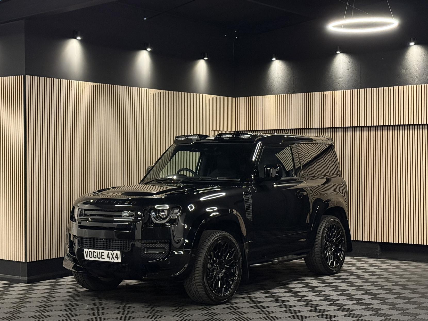 Land Rover Defender 90 3.0 D250 MHEV X-Dynamic SE Hard Top SUV 3dr Diesel Auto 4WD SWB Euro 6 (s/s) (249 ps)