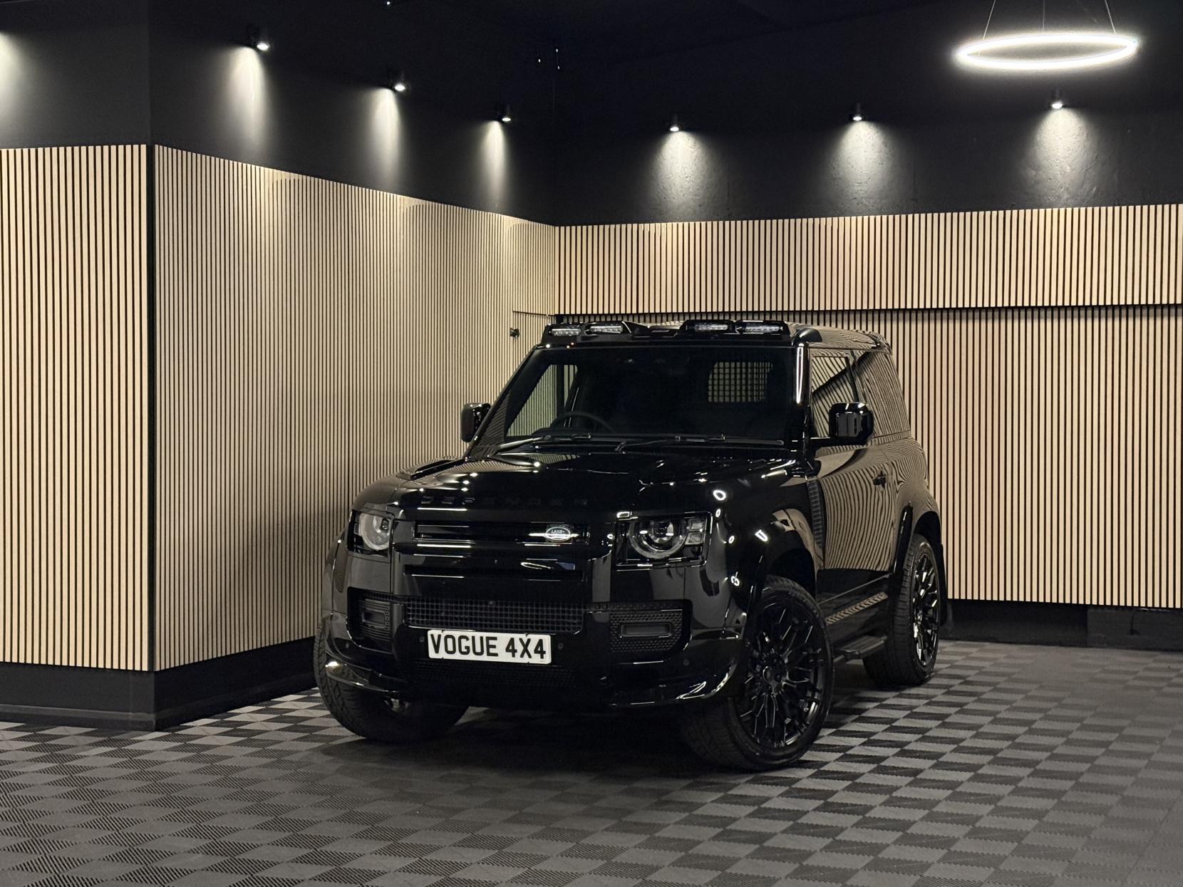 Land Rover Defender 90 3.0 D250 MHEV X-Dynamic SE Hard Top SUV 3dr Diesel Auto 4WD SWB Euro 6 (s/s) (249 ps)