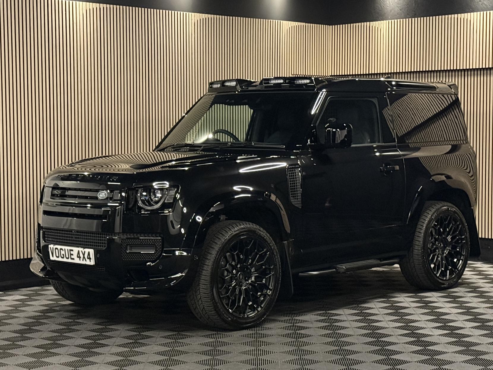 Land Rover Defender 90 3.0 D250 MHEV X-Dynamic SE Hard Top SUV 3dr Diesel Auto 4WD SWB Euro 6 (s/s) (249 ps)