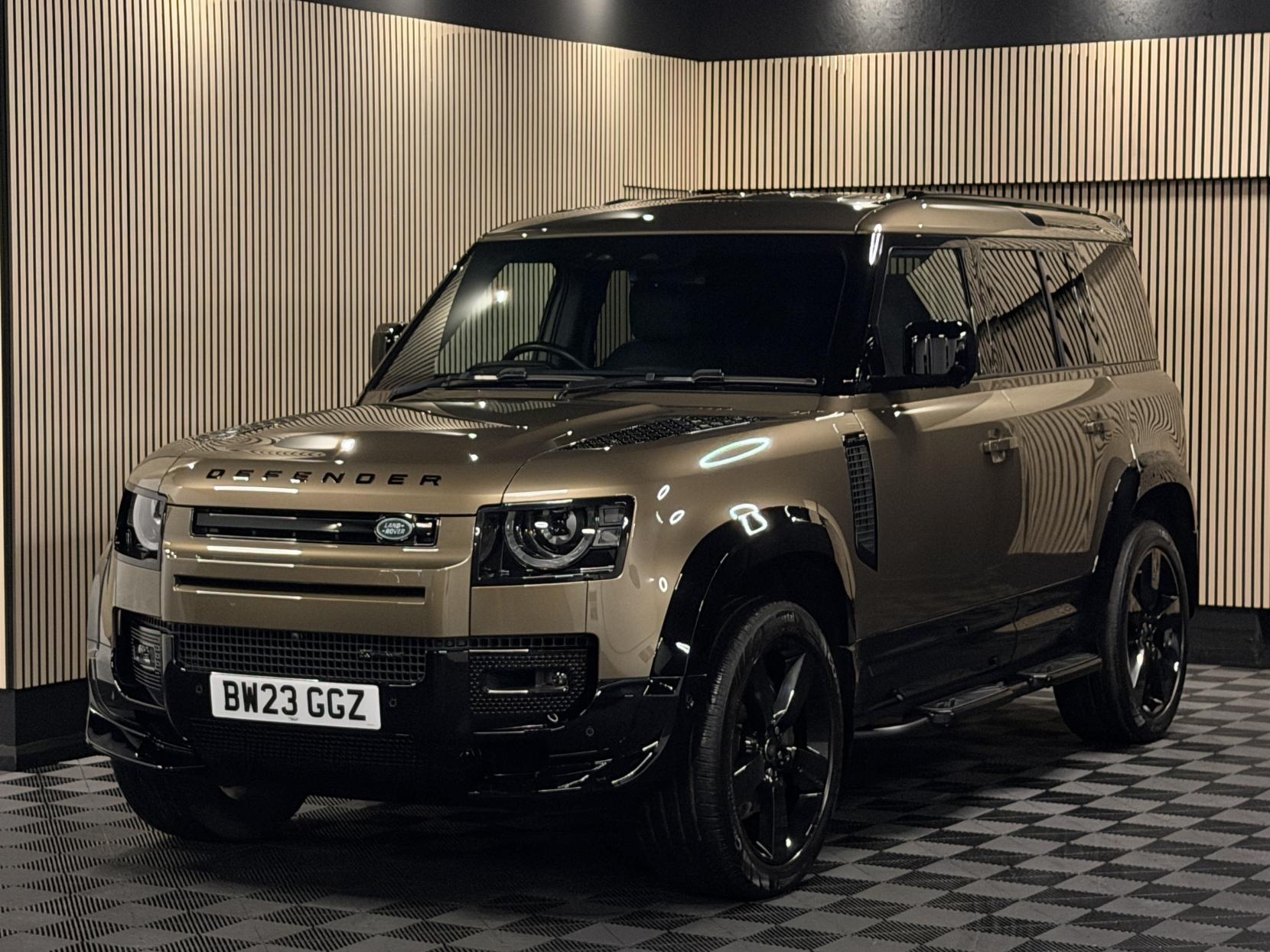 Land Rover Defender 110 3.0 D300 MHEV X-Dynamic HSE Hard Top SUV 5dr Diesel Auto 4WD MWB Euro 6 (s/s) (300 ps)