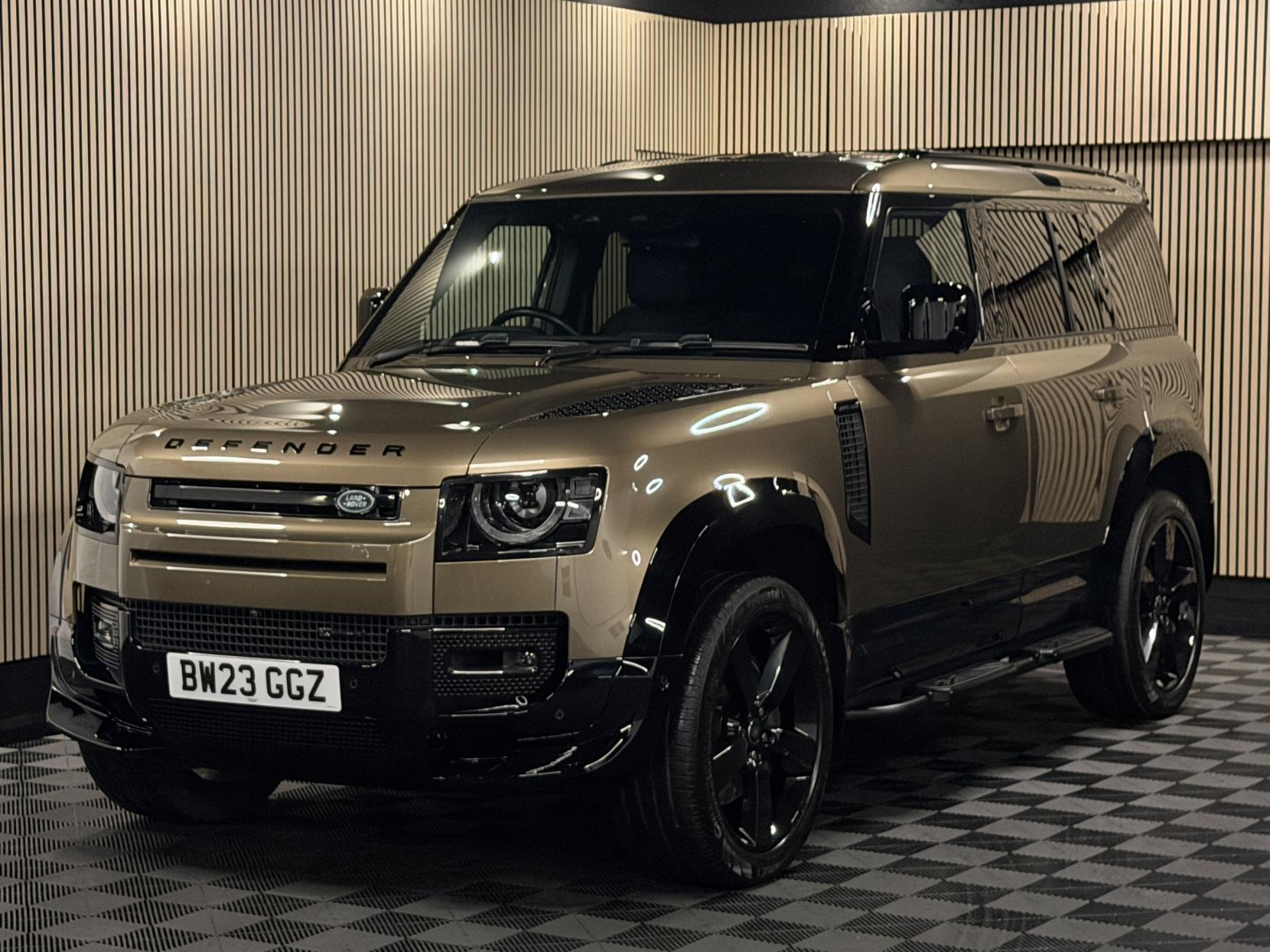 Land Rover Defender 110 3.0 D300 MHEV X-Dynamic HSE Hard Top SUV 5dr Diesel Auto 4WD MWB Euro 6 (s/s) (300 ps)