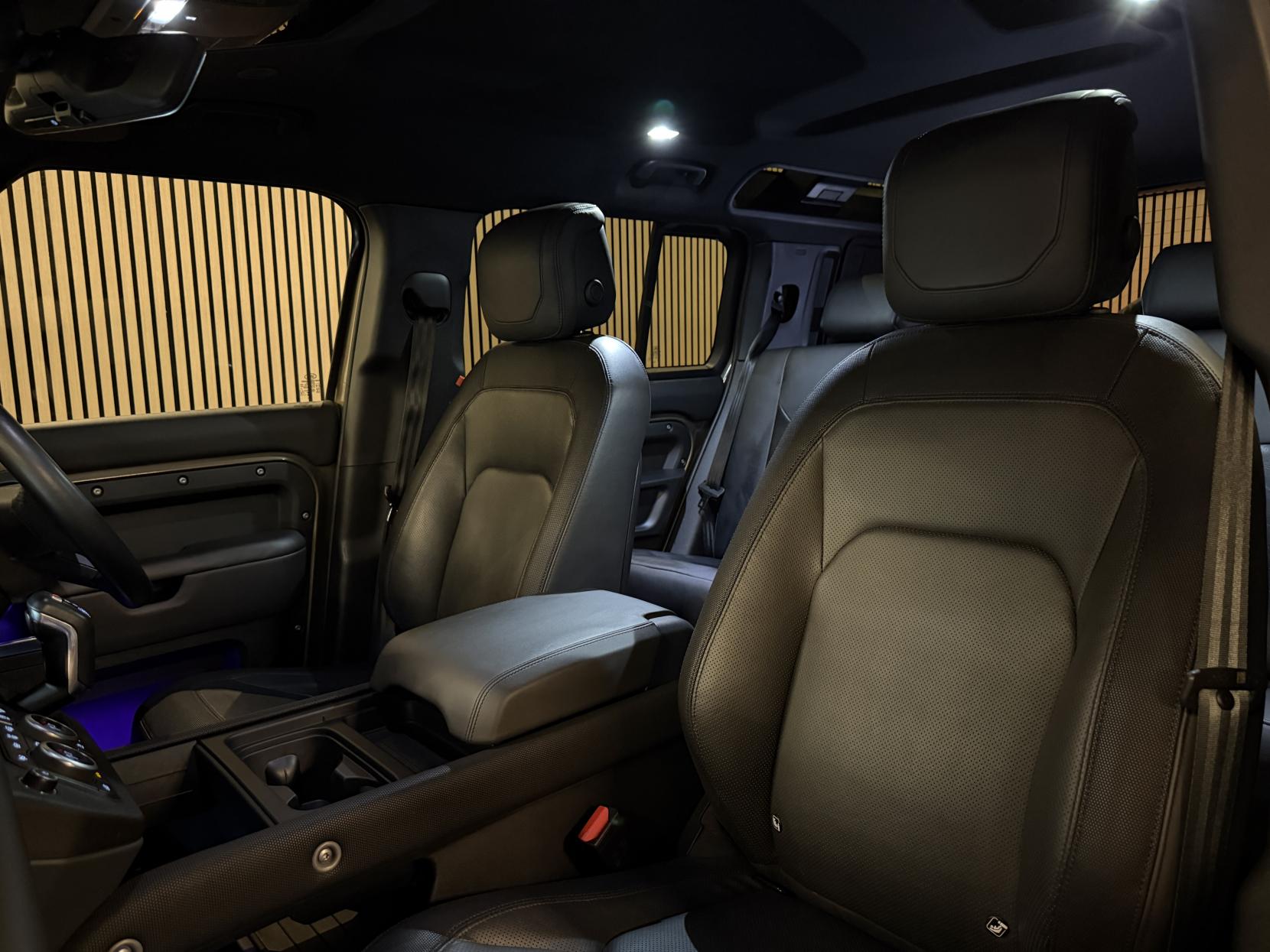 Land Rover Defender 110 3.0 D300 MHEV X-Dynamic HSE Hard Top SUV 5dr Diesel Auto 4WD MWB Euro 6 (s/s) (300 ps)