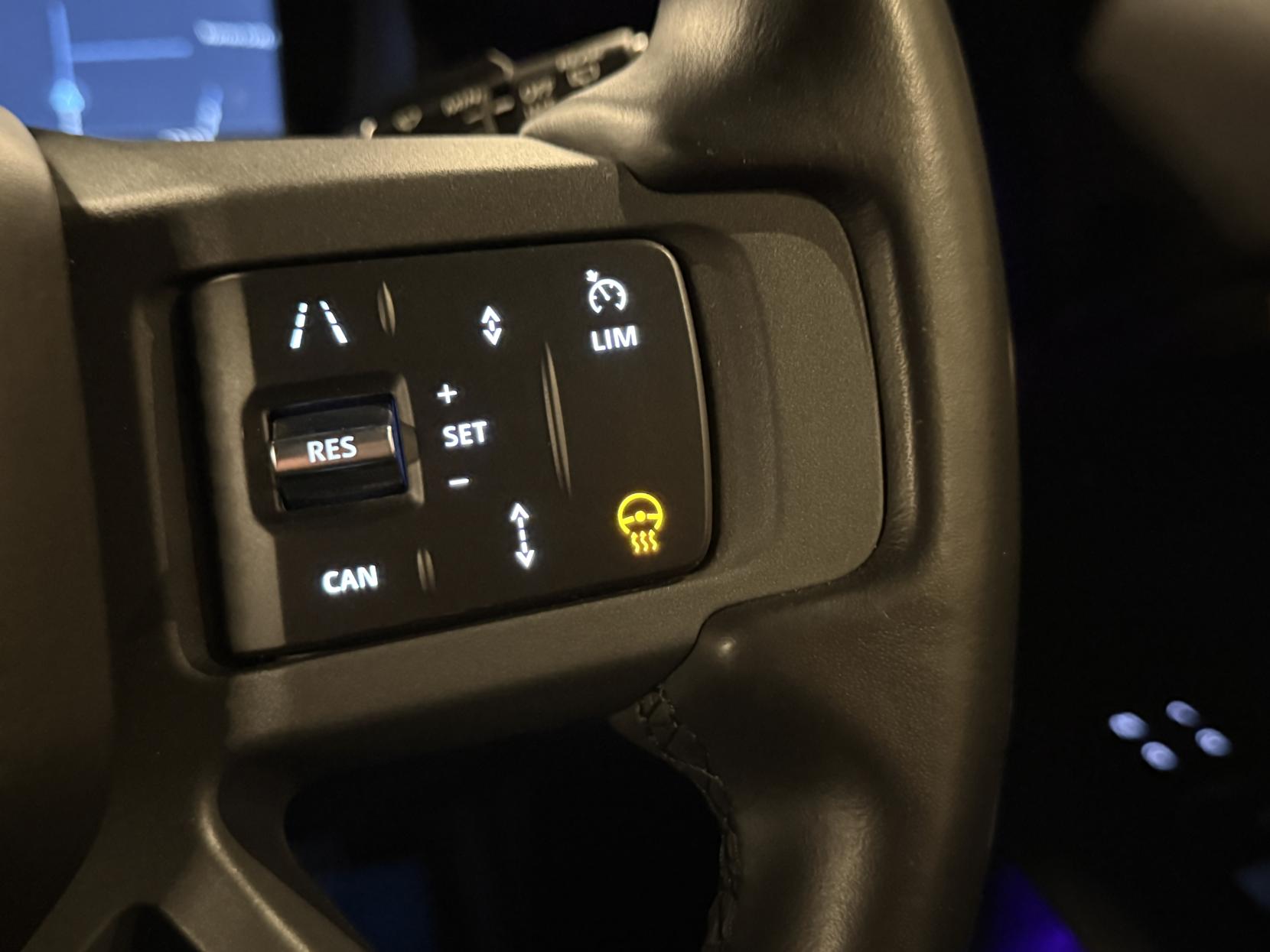 Land Rover Defender 110 3.0 D300 MHEV X-Dynamic HSE Hard Top SUV 5dr Diesel Auto 4WD MWB Euro 6 (s/s) (300 ps)