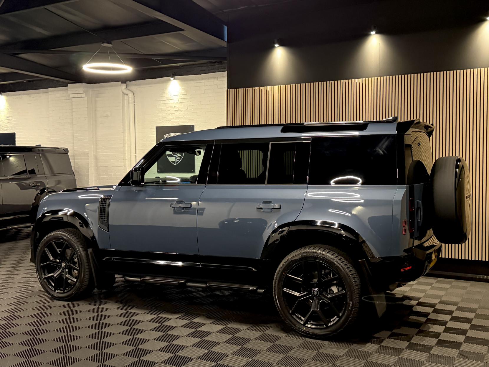 Land Rover Defender 110 3.0 D250 MHEV S Hard Top SUV 5dr Diesel Auto 4WD MWB Euro 6 (s/s) (250 ps)