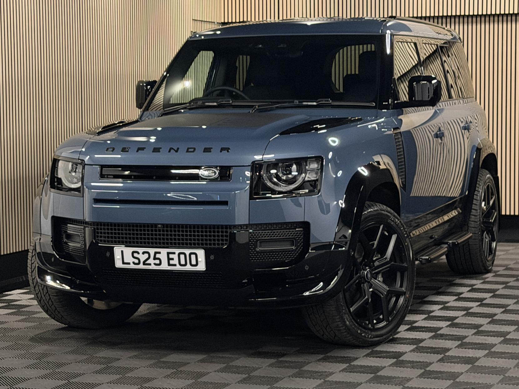 Land Rover Defender 110 3.0 D250 MHEV S Hard Top SUV 5dr Diesel Auto 4WD MWB Euro 6 (s/s) (250 ps)