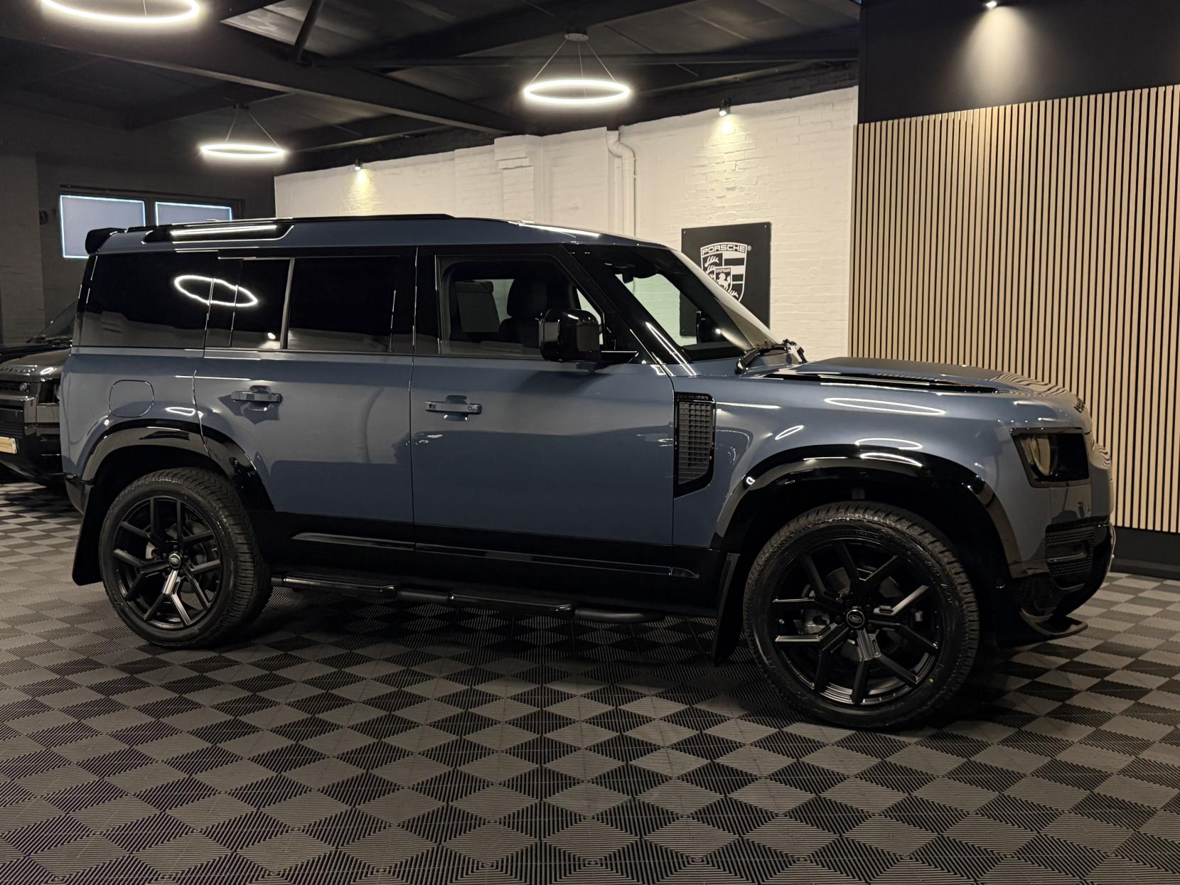 Land Rover Defender 110 3.0 D250 MHEV S Hard Top SUV 5dr Diesel Auto 4WD MWB Euro 6 (s/s) (250 ps)