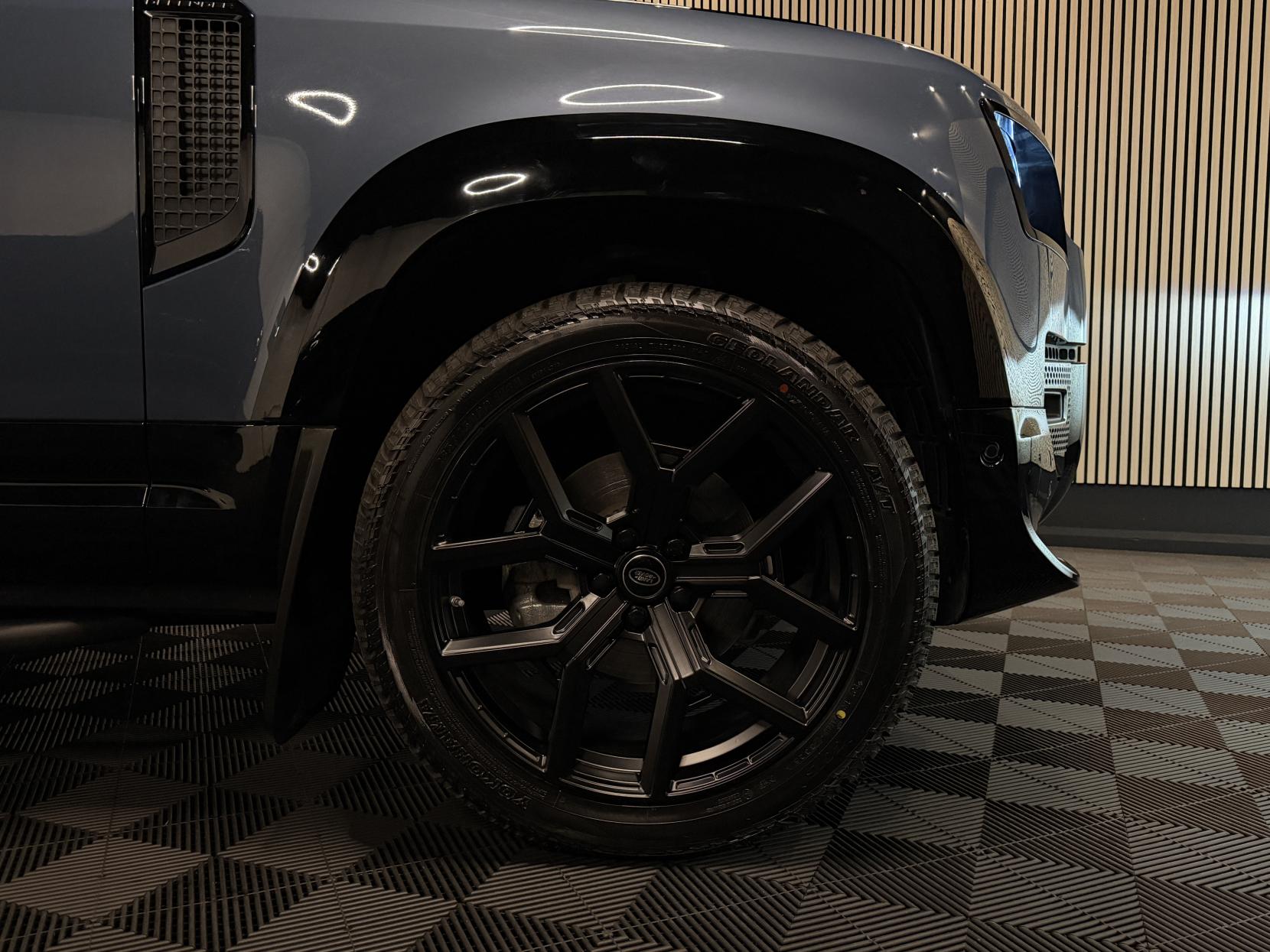 Land Rover Defender 110 3.0 D250 MHEV S Hard Top SUV 5dr Diesel Auto 4WD MWB Euro 6 (s/s) (250 ps)