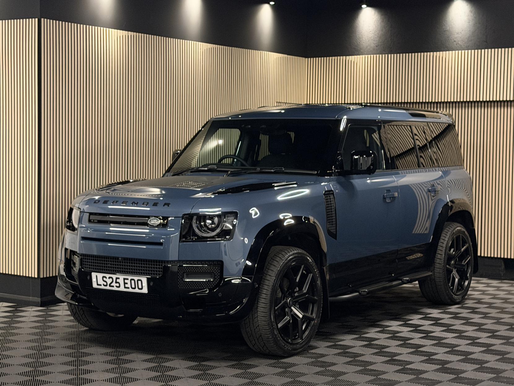 Land Rover Defender 110 3.0 D250 MHEV S Hard Top SUV 5dr Diesel Auto 4WD MWB Euro 6 (s/s) (250 ps)