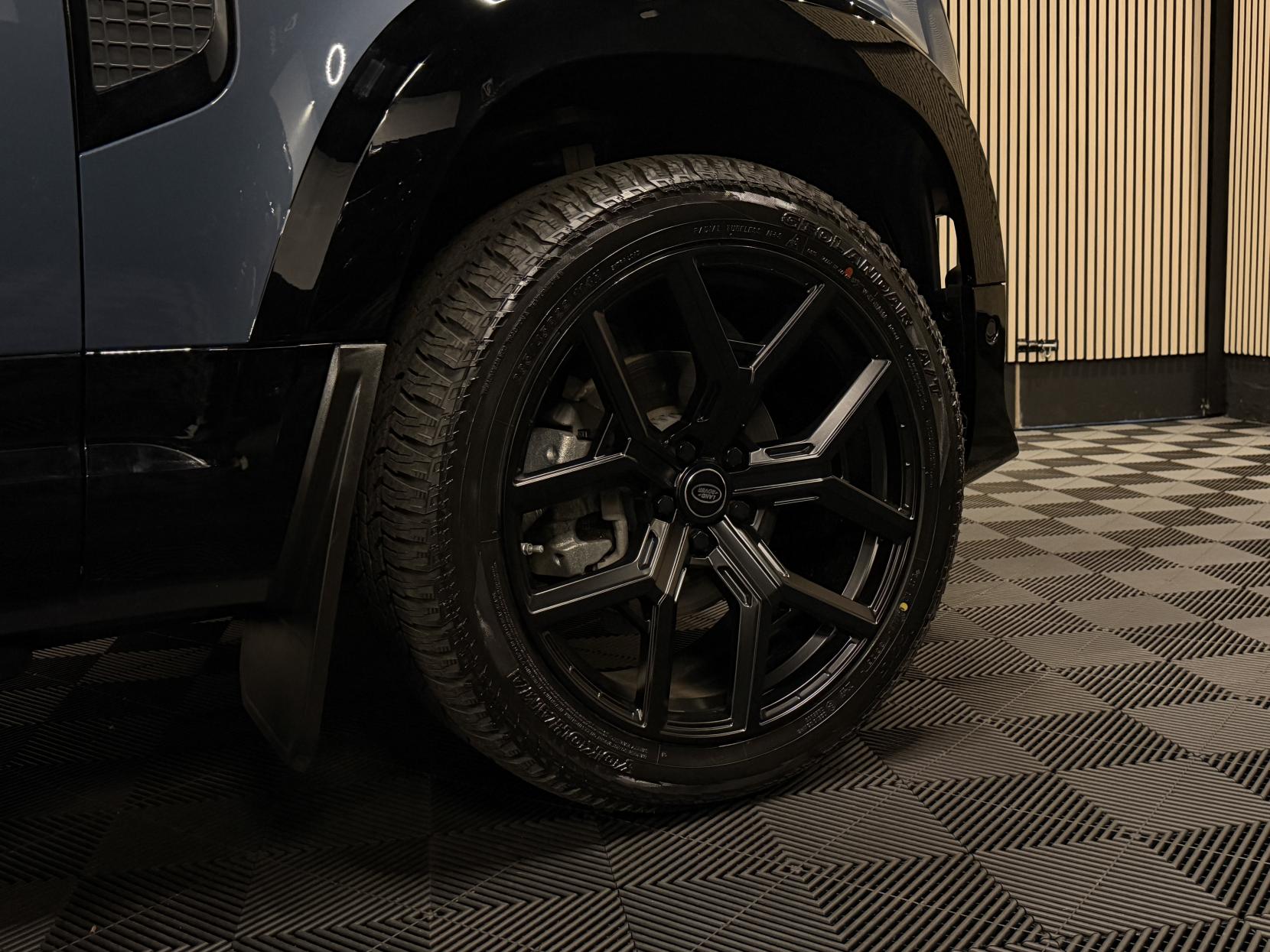 Land Rover Defender 110 3.0 D250 MHEV S Hard Top SUV 5dr Diesel Auto 4WD MWB Euro 6 (s/s) (250 ps)