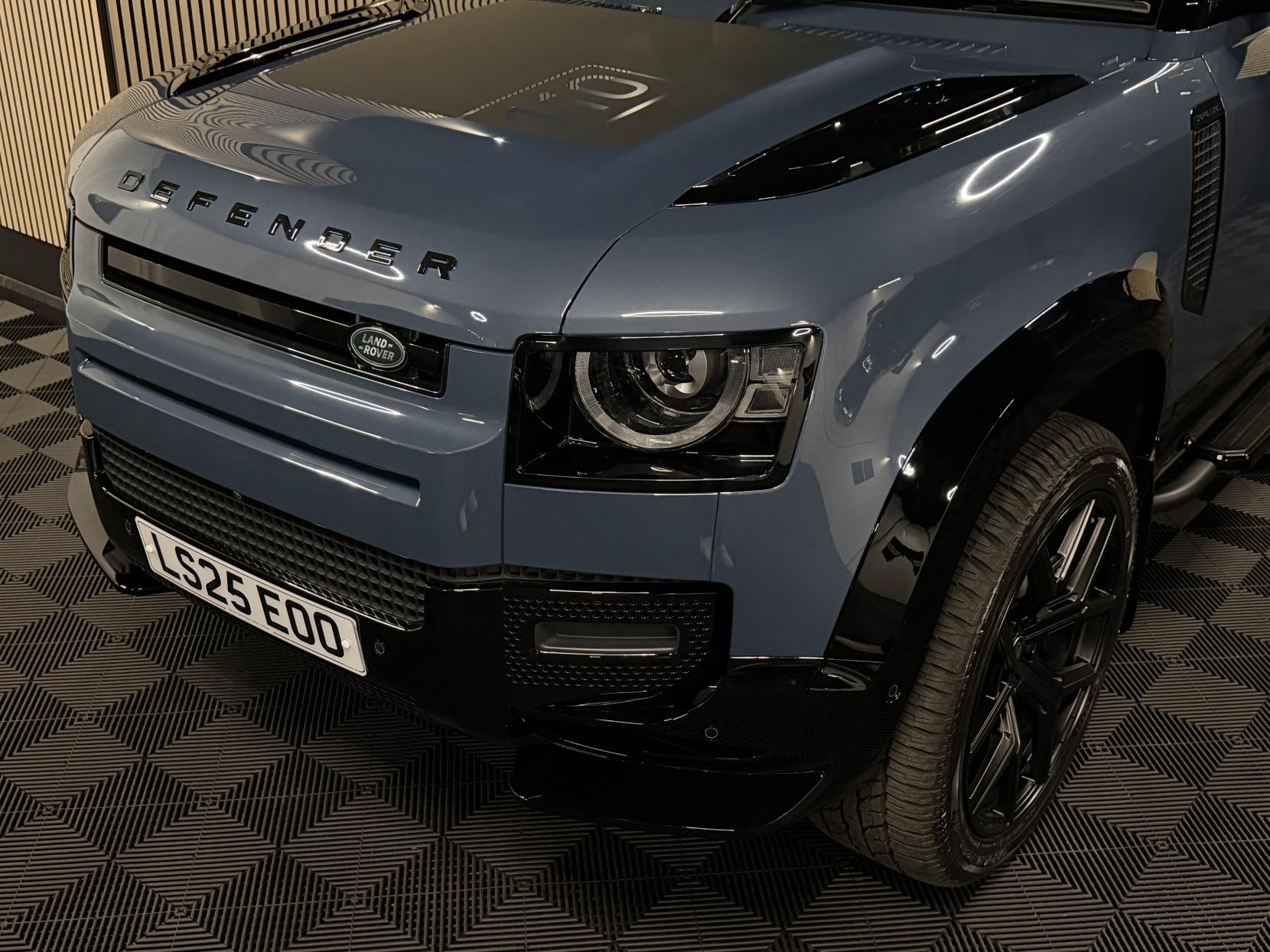 Land Rover Defender 110 3.0 D250 MHEV S Hard Top SUV 5dr Diesel Auto 4WD MWB Euro 6 (s/s) (250 ps)