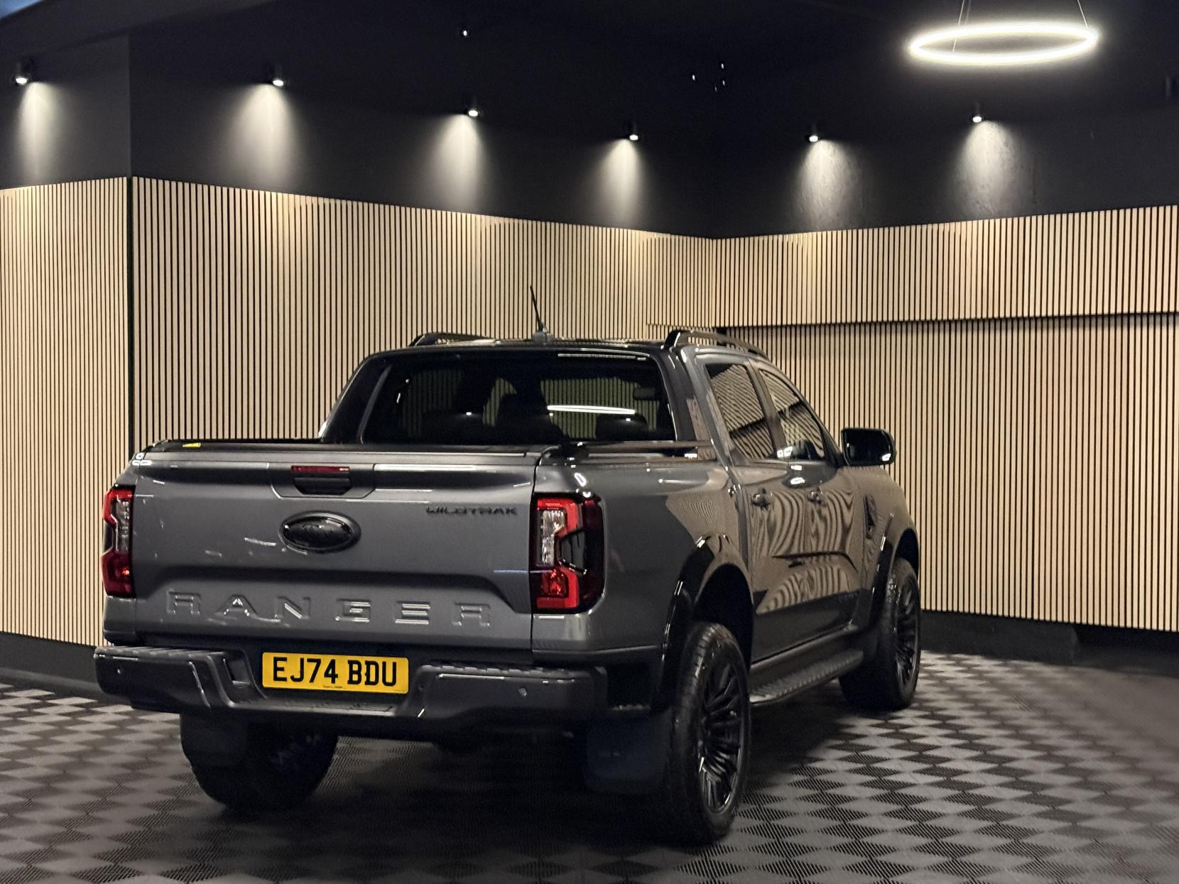 Ford Ranger 2.0 TD EcoBlue Wildtrak Pickup Double Cab 4dr Diesel Auto 4WD Euro 6 (s/s) (205 ps)