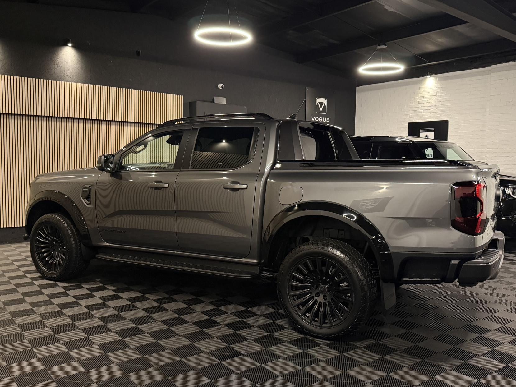 Ford Ranger 2.0 TD EcoBlue Wildtrak Pickup Double Cab 4dr Diesel Auto 4WD Euro 6 (s/s) (205 ps)