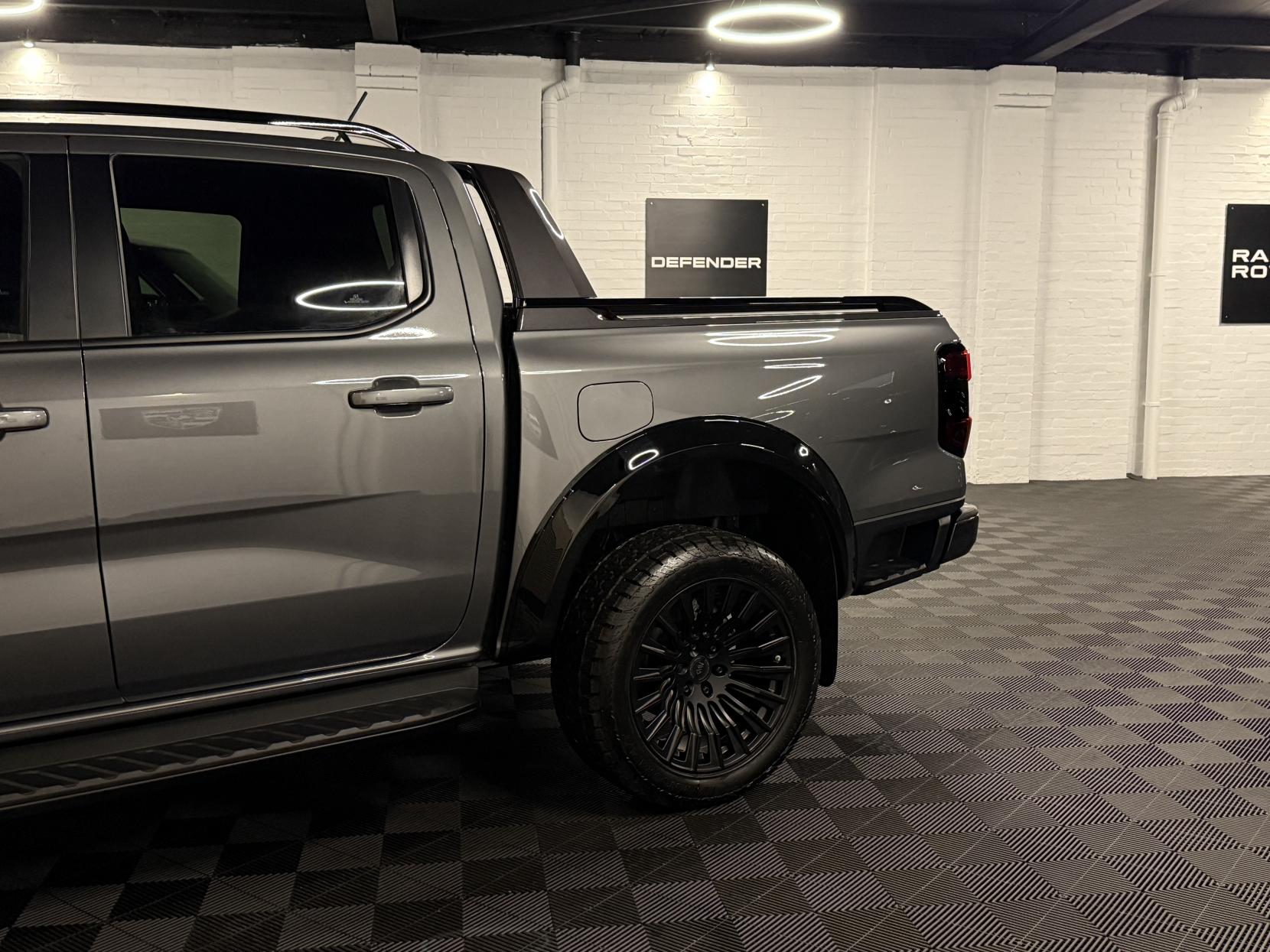 Ford Ranger 2.0 TD EcoBlue Wildtrak Pickup Double Cab 4dr Diesel Auto 4WD Euro 6 (s/s) (205 ps)