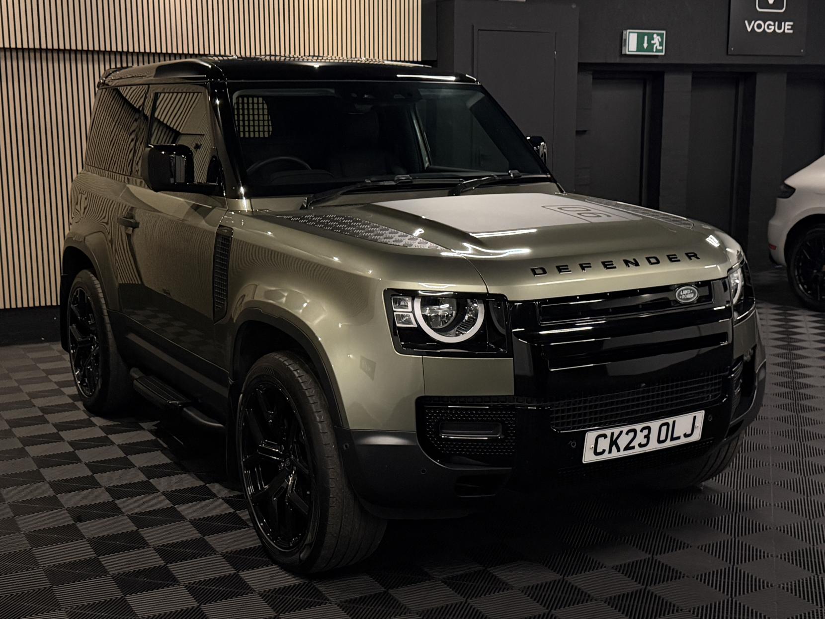 Land Rover Defender 90 3.0 D250 MHEV Hard Top SUV 3dr Diesel Auto 4WD SWB Euro 6 (s/s) (250 ps)