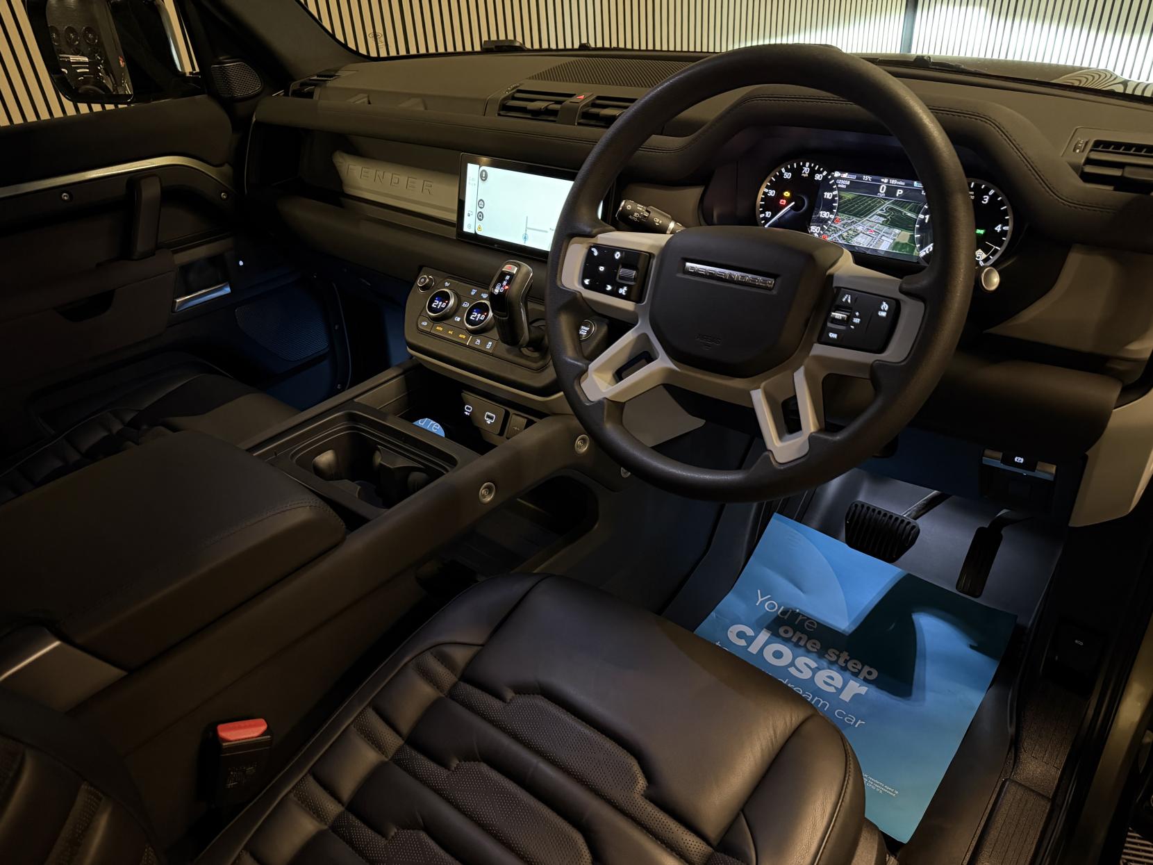 Land Rover Defender 90 3.0 D250 MHEV Hard Top SUV 3dr Diesel Auto 4WD SWB Euro 6 (s/s) (250 ps)