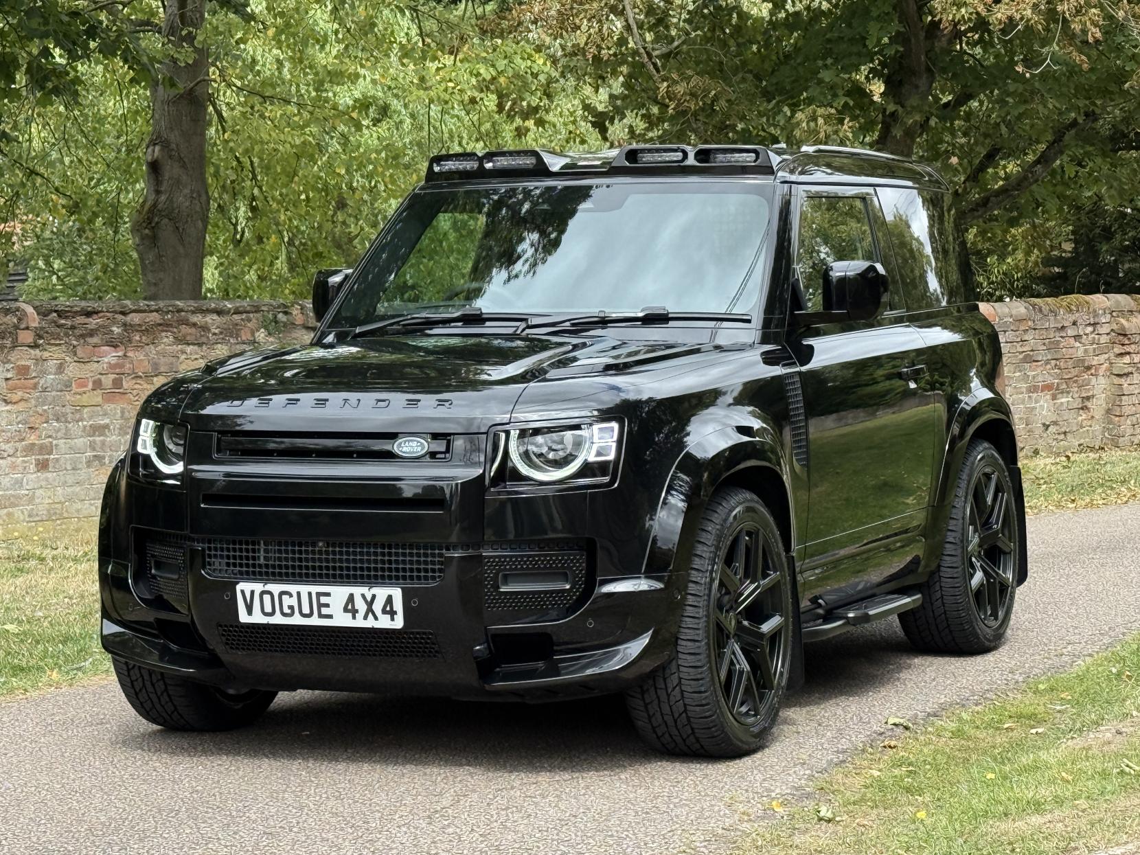 Land Rover Defender 90 3.0 D250 MHEV X-Dynamic SE Hard Top SUV 3dr Diesel Auto 4WD SWB Euro 6 (s/s) (249 ps)