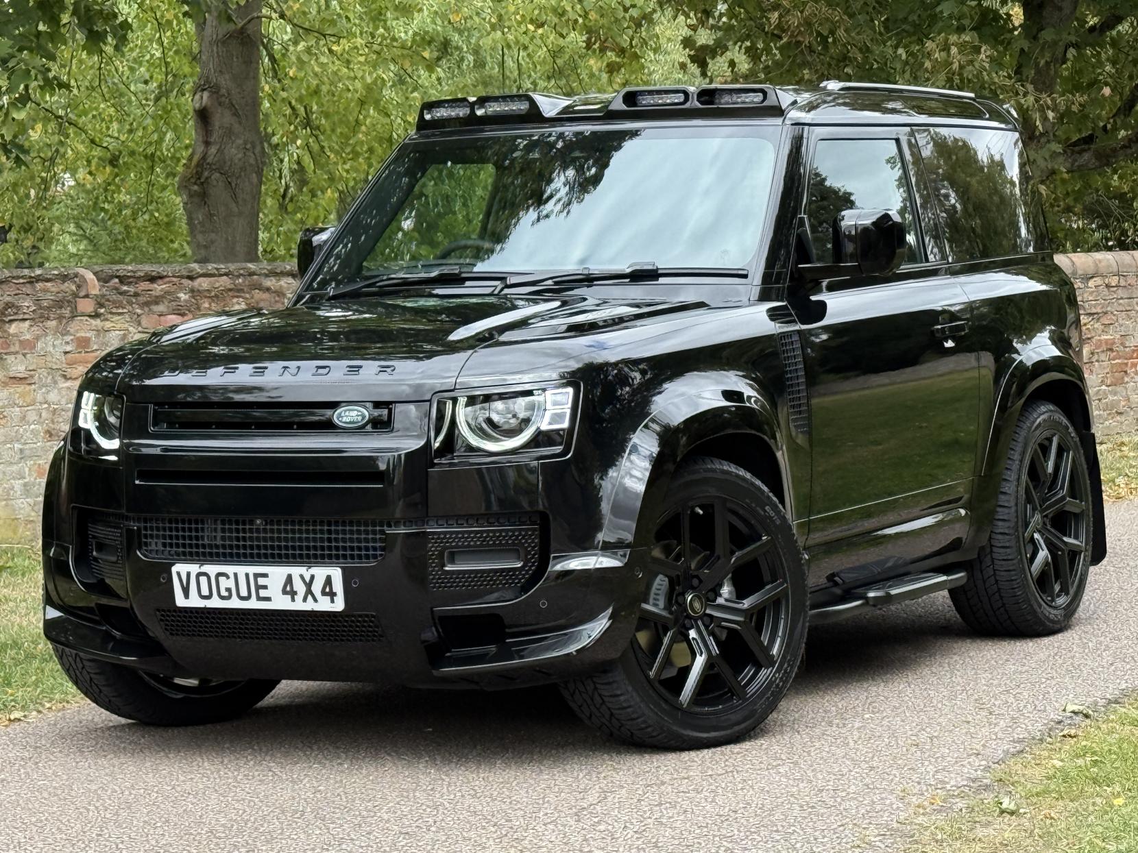 Land Rover Defender 90 3.0 D250 MHEV X-Dynamic SE Hard Top SUV 3dr Diesel Auto 4WD SWB Euro 6 (s/s) (249 ps)