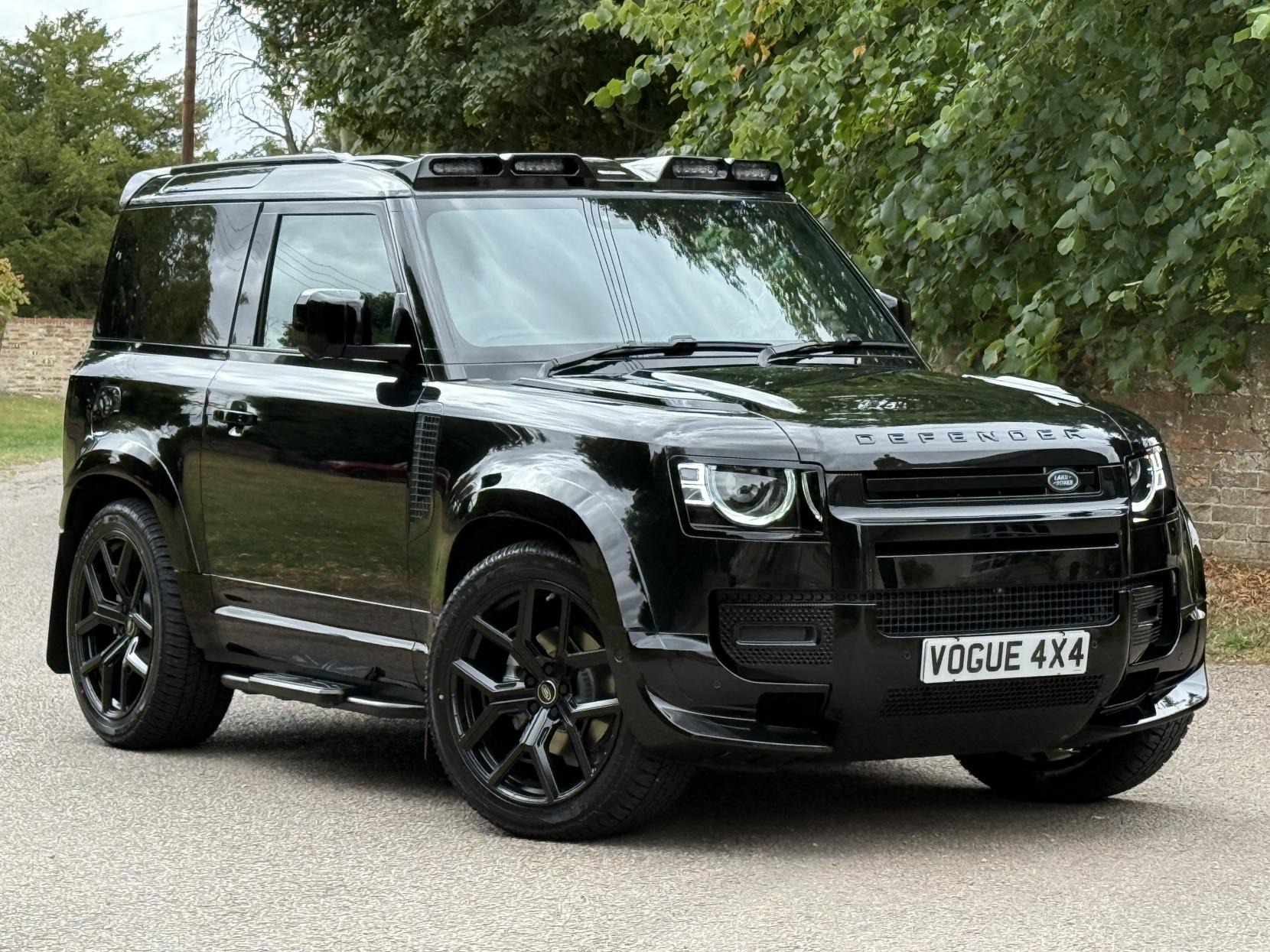 Land Rover Defender 90 3.0 D250 MHEV X-Dynamic SE Hard Top SUV 3dr Diesel Auto 4WD SWB Euro 6 (s/s) (249 ps)