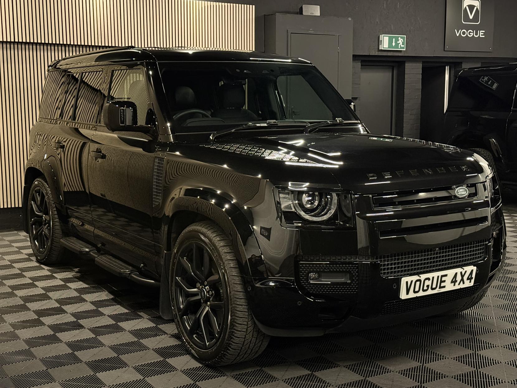 Land Rover Defender 110 3.0 D250 MHEV SE Hard Top SUV 5dr Diesel Auto 4WD MWB Euro 6 (s/s) (250 ps)