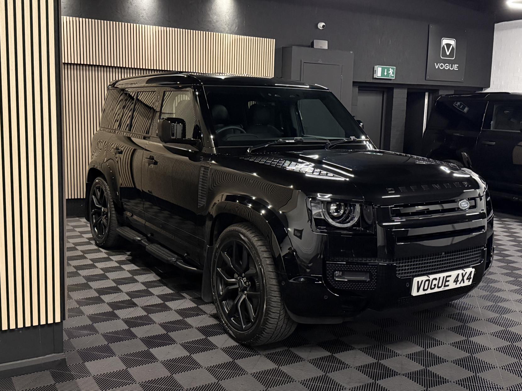Land Rover Defender 110 3.0 D250 MHEV SE Hard Top SUV 5dr Diesel Auto 4WD MWB Euro 6 (s/s) (250 ps)
