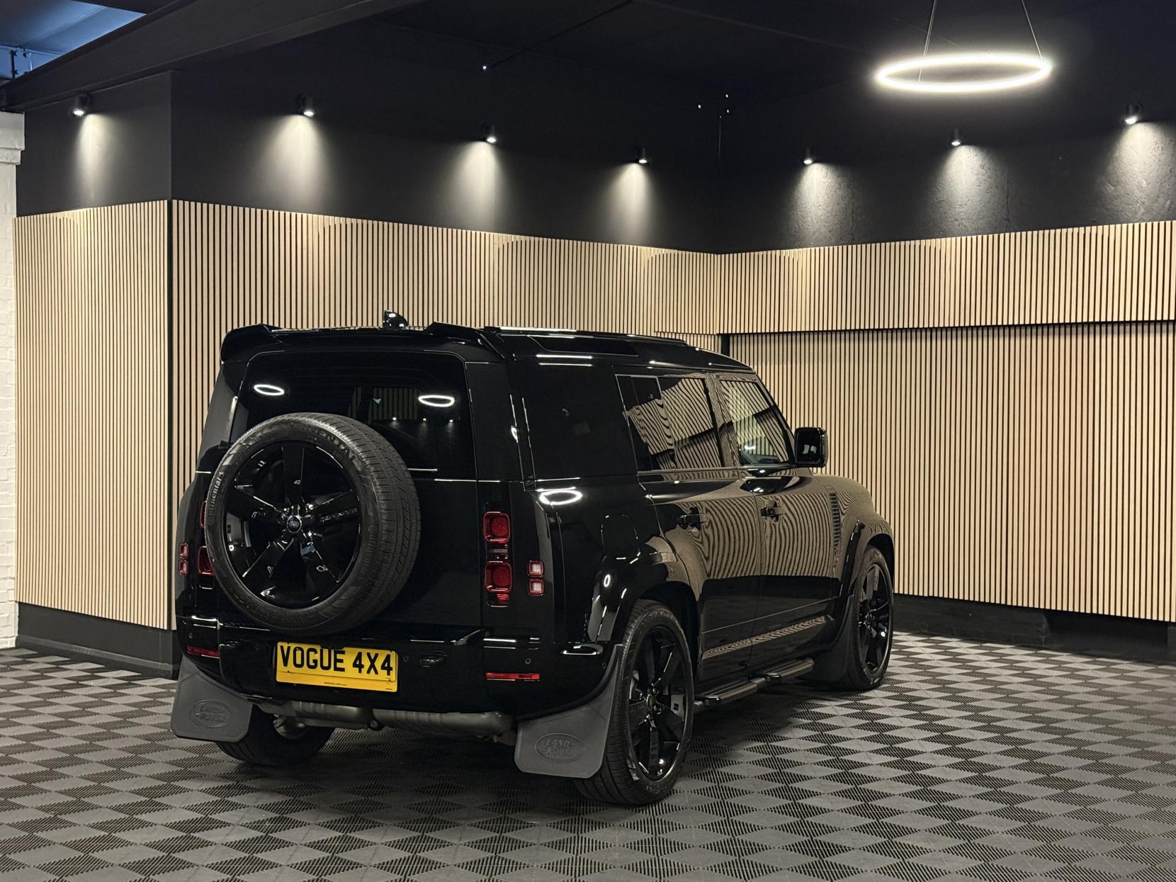 Land Rover Defender 110 3.0 D350 MHEV X-Dynamic HSE Hard Top SUV 5dr Diesel Auto 4WD MWB Euro 6 (s/s) (350 ps)