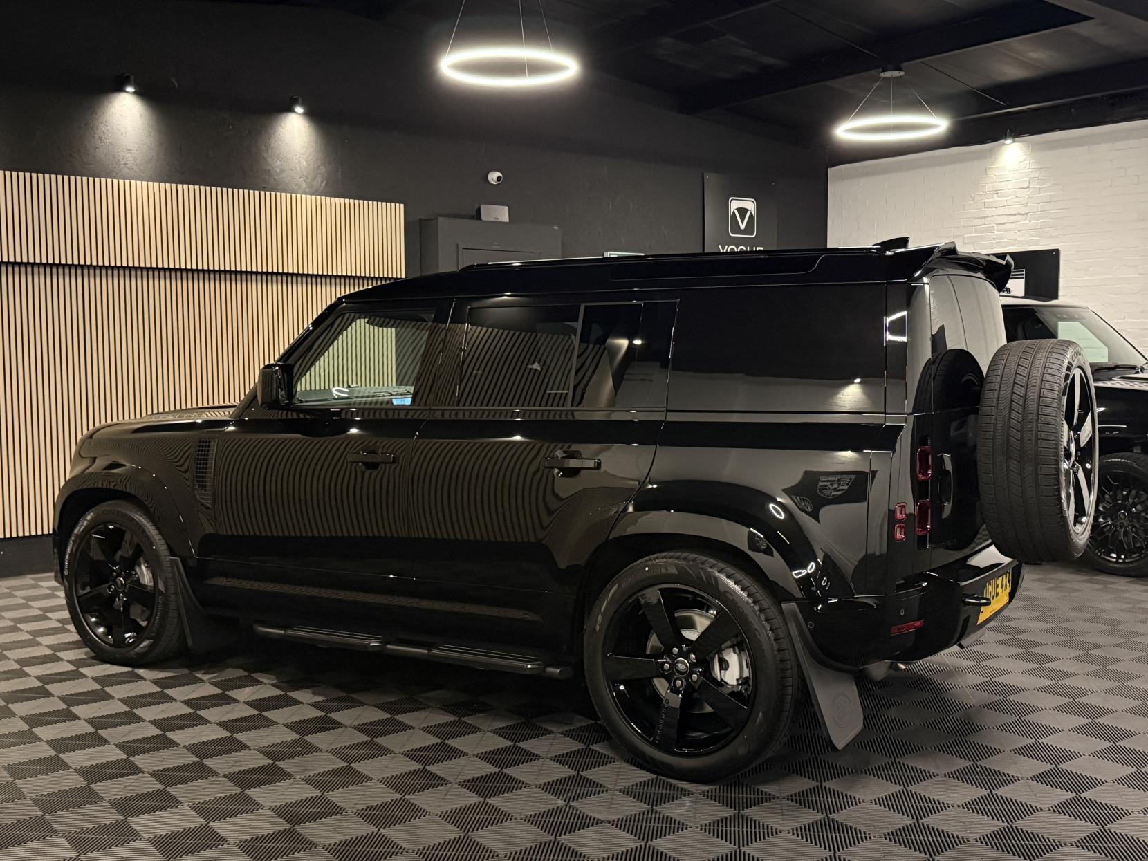 Land Rover Defender 110 3.0 D350 MHEV X-Dynamic HSE Hard Top SUV 5dr Diesel Auto 4WD MWB Euro 6 (s/s) (350 ps)