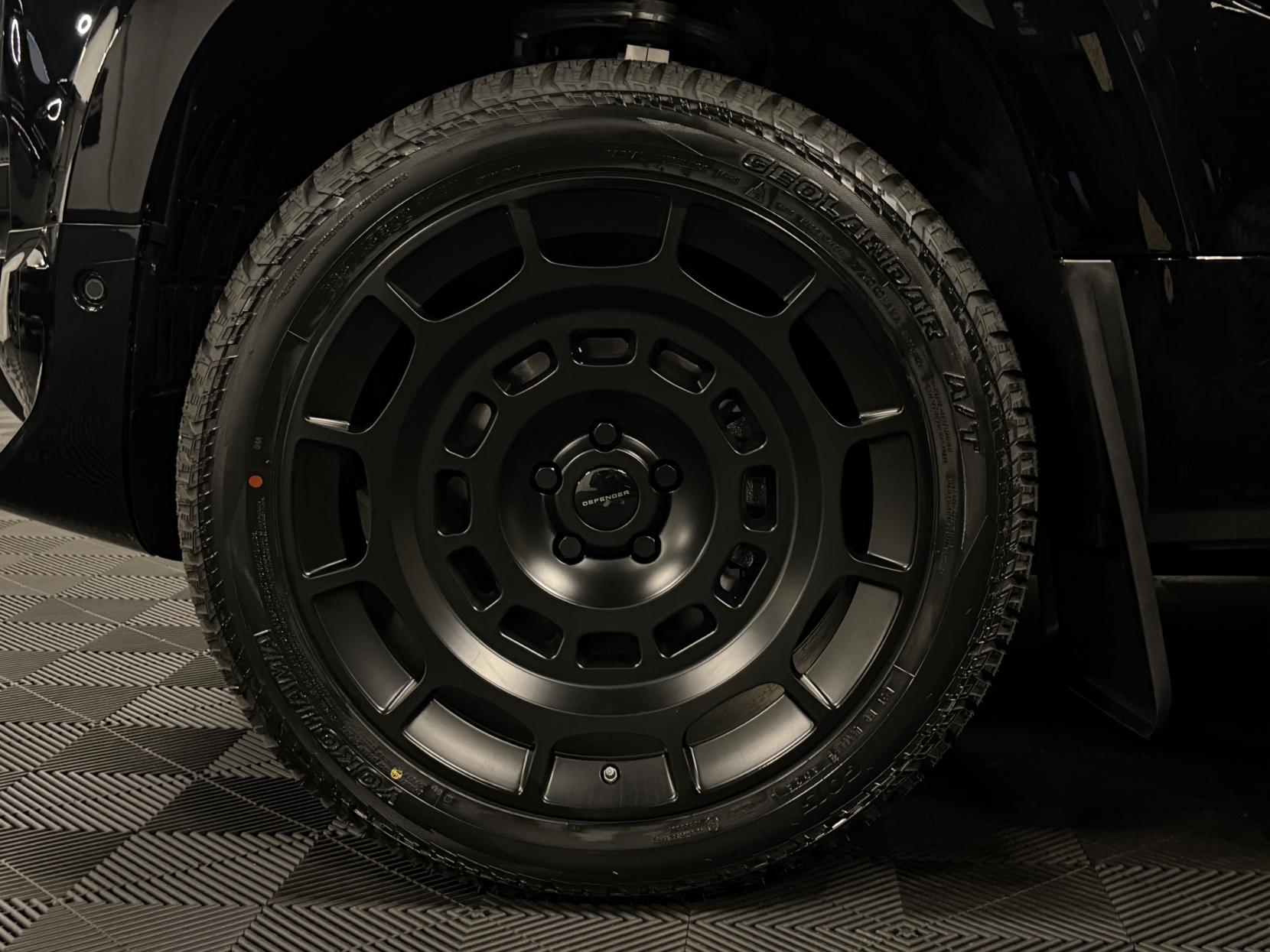 Land Rover Defender 90 3.0 D250 MHEV X-Dynamic SE Hard Top SUV 3dr Diesel Auto 4WD SWB Euro 6 (s/s) (249 ps)