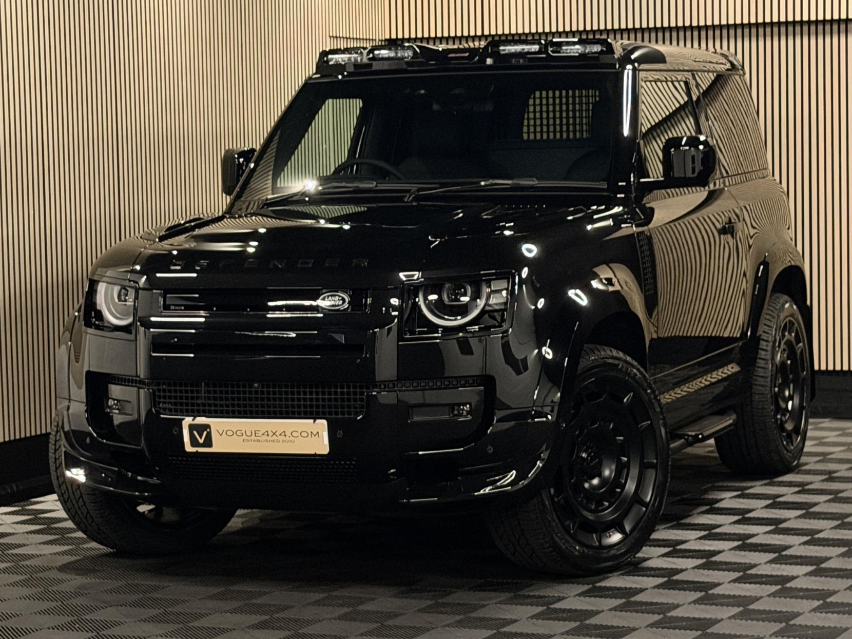 Land Rover Defender 90 3.0 D250 MHEV X-Dynamic SE Hard Top SUV 3dr Diesel Auto 4WD SWB Euro 6 (s/s) (249 ps)