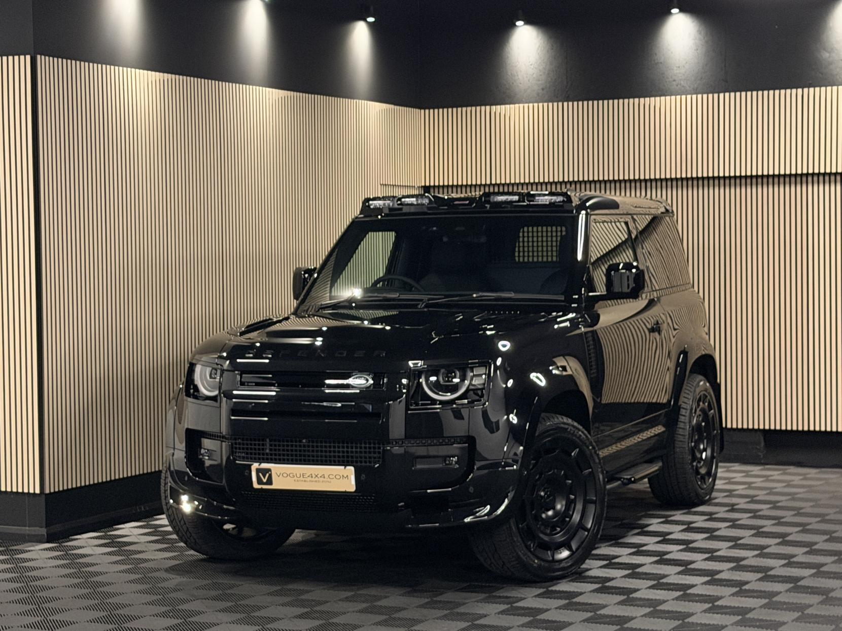 Land Rover Defender 90 3.0 D250 MHEV X-Dynamic SE Hard Top SUV 3dr Diesel Auto 4WD SWB Euro 6 (s/s) (249 ps)