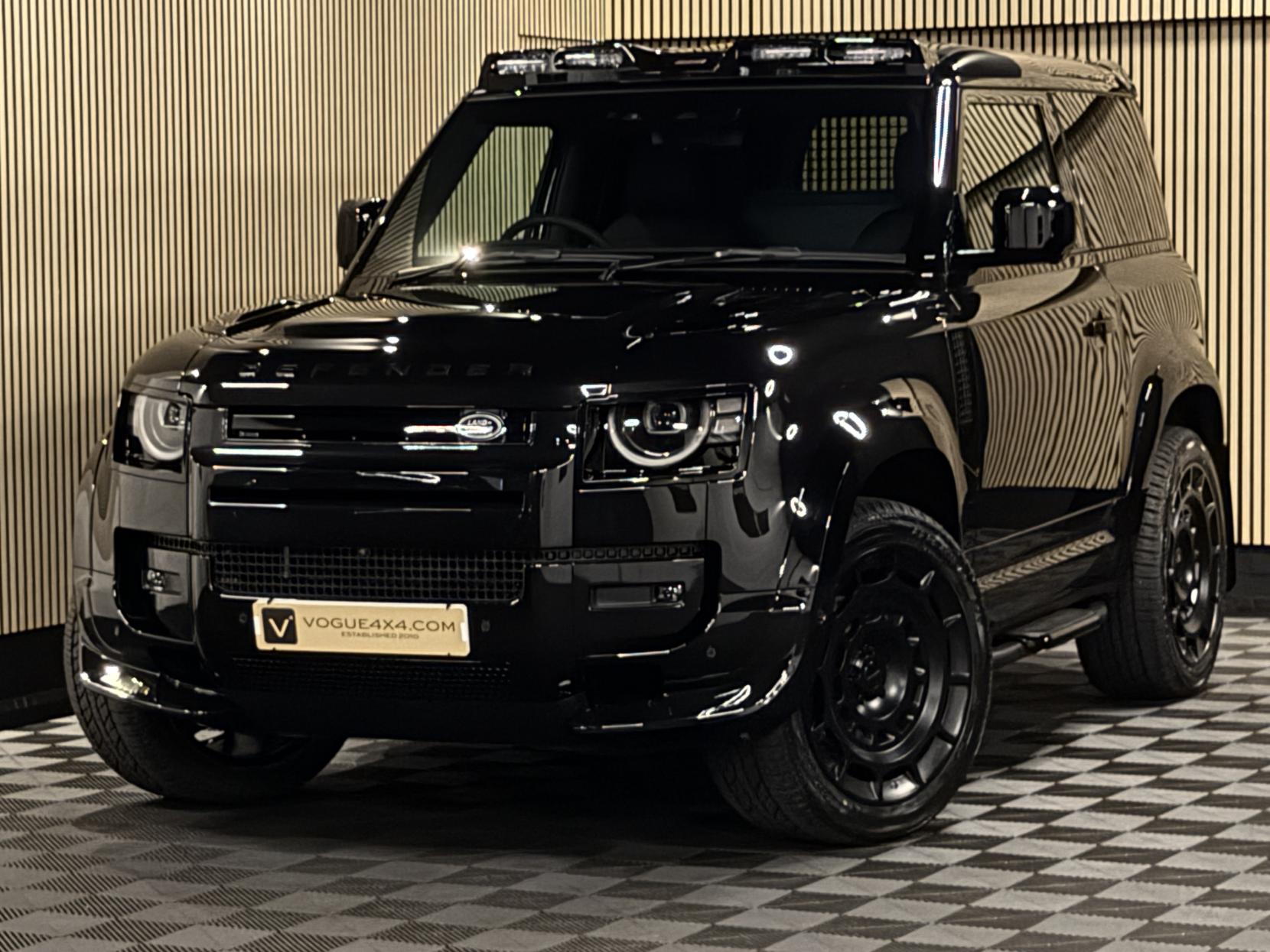 Land Rover Defender 90 3.0 D250 MHEV X-Dynamic SE Hard Top SUV 3dr Diesel Auto 4WD SWB Euro 6 (s/s) (249 ps)