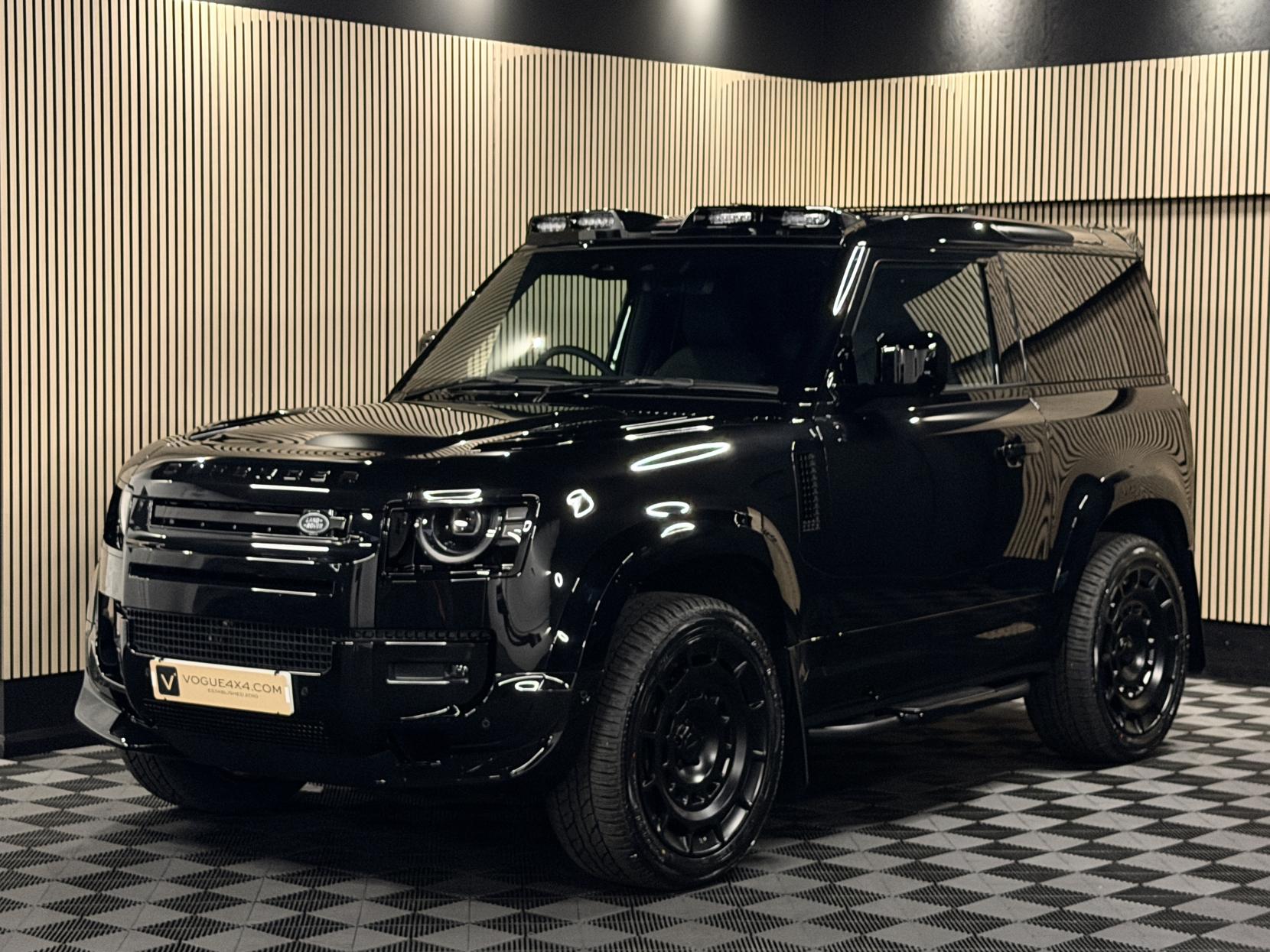 Land Rover Defender 90 3.0 D250 MHEV X-Dynamic SE Hard Top SUV 3dr Diesel Auto 4WD SWB Euro 6 (s/s) (249 ps)