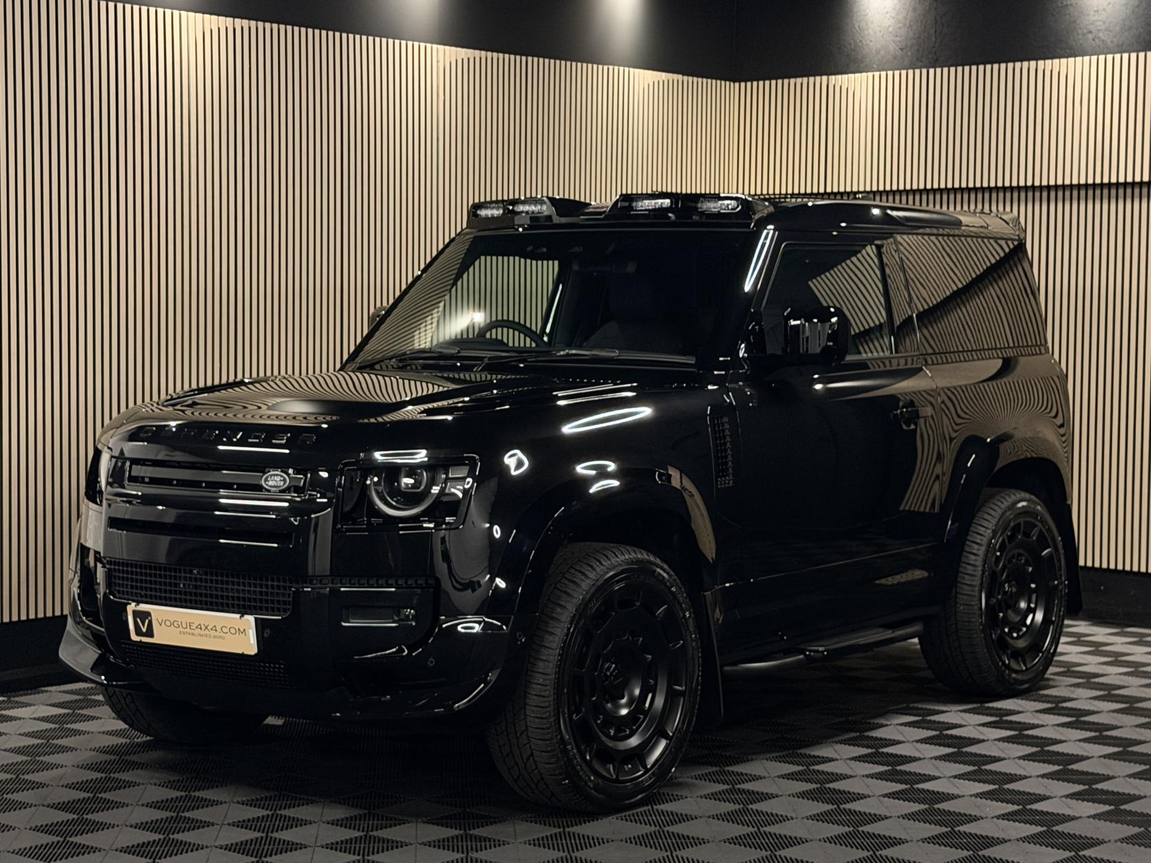 Land Rover Defender 90 3.0 D250 MHEV X-Dynamic SE Hard Top SUV 3dr Diesel Auto 4WD SWB Euro 6 (s/s) (249 ps)