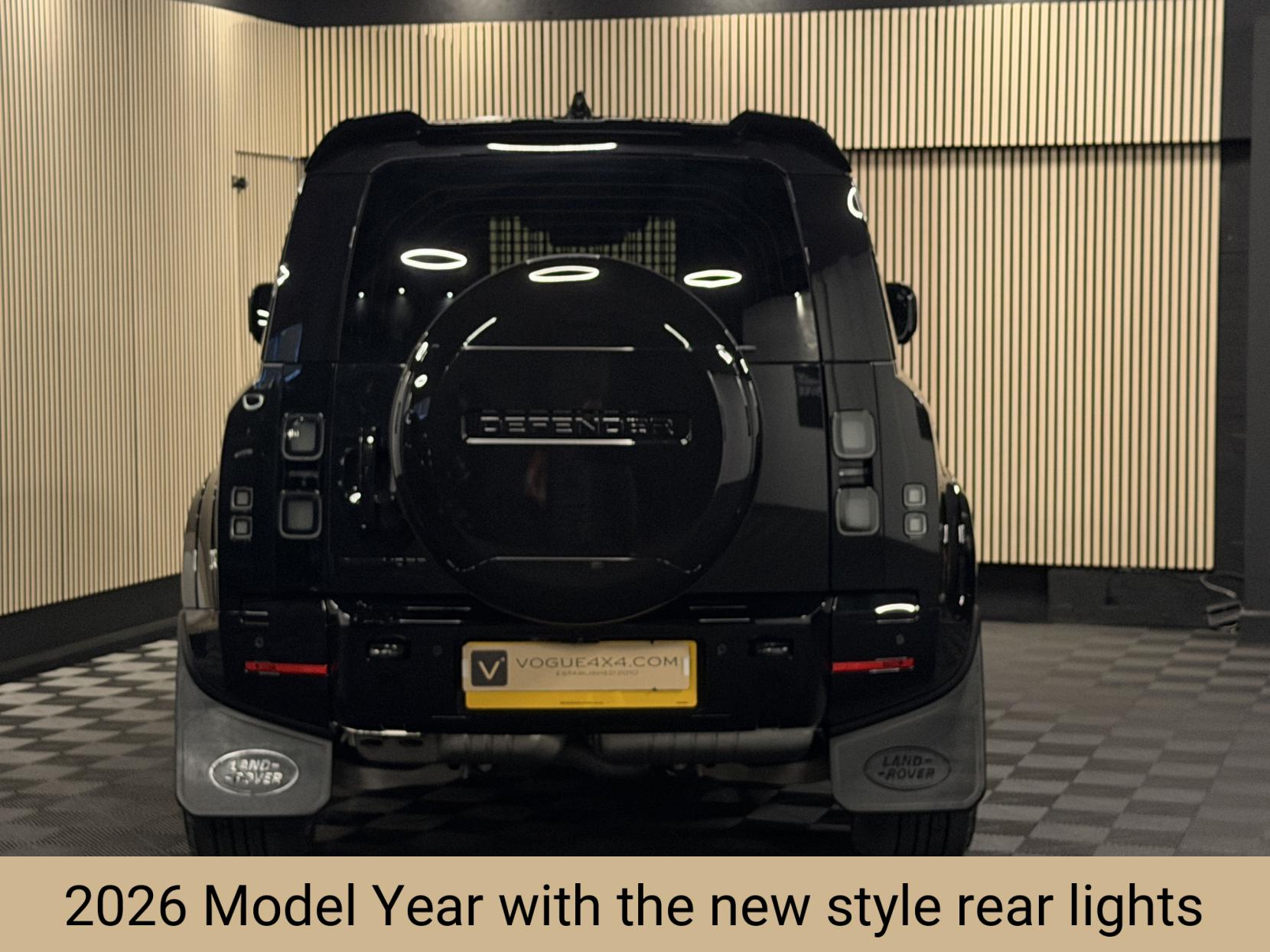 Land Rover Defender 90 3.0 D250 MHEV X-Dynamic SE Hard Top SUV 3dr Diesel Auto 4WD SWB Euro 6 (s/s) (249 ps)