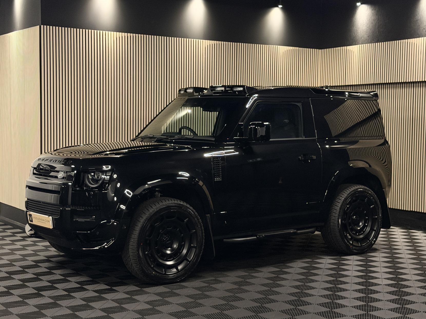 Land Rover Defender 90 3.0 D250 MHEV X-Dynamic SE Hard Top SUV 3dr Diesel Auto 4WD SWB Euro 6 (s/s) (249 ps)