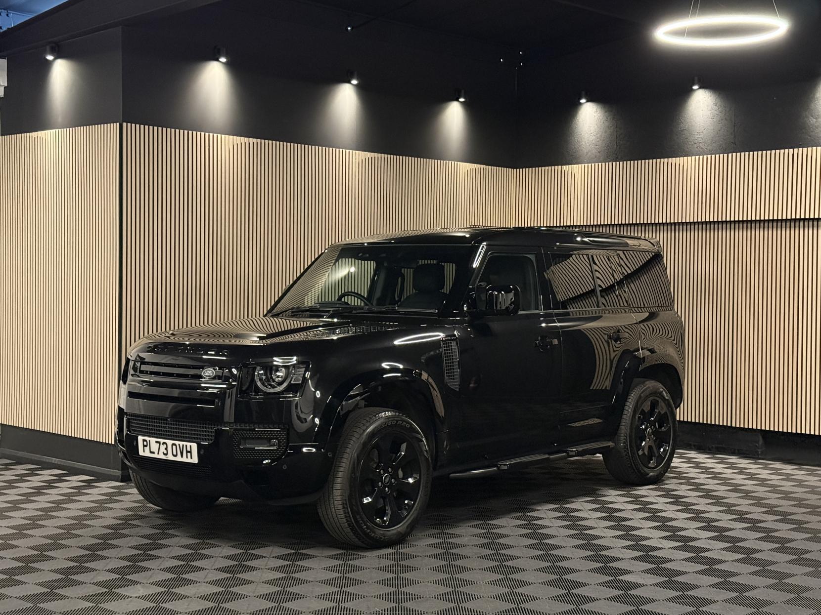 Land Rover Defender 110 3.0 D250 MHEV HSE Hard Top SUV 5dr Diesel Auto 4WD MWB Euro 6 (s/s) (250 ps)
