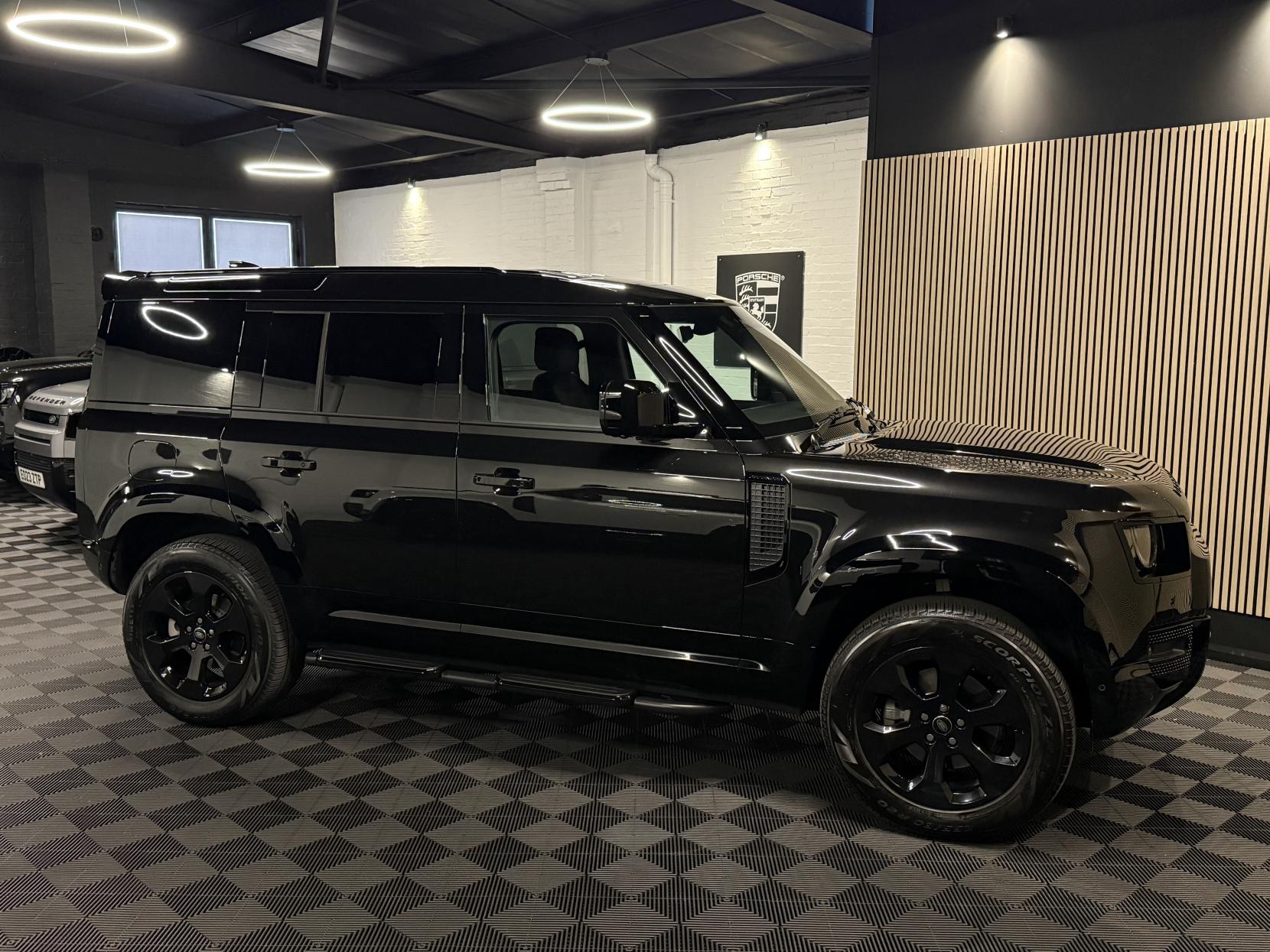 Land Rover Defender 110 3.0 D250 MHEV HSE Hard Top SUV 5dr Diesel Auto 4WD MWB Euro 6 (s/s) (250 ps)