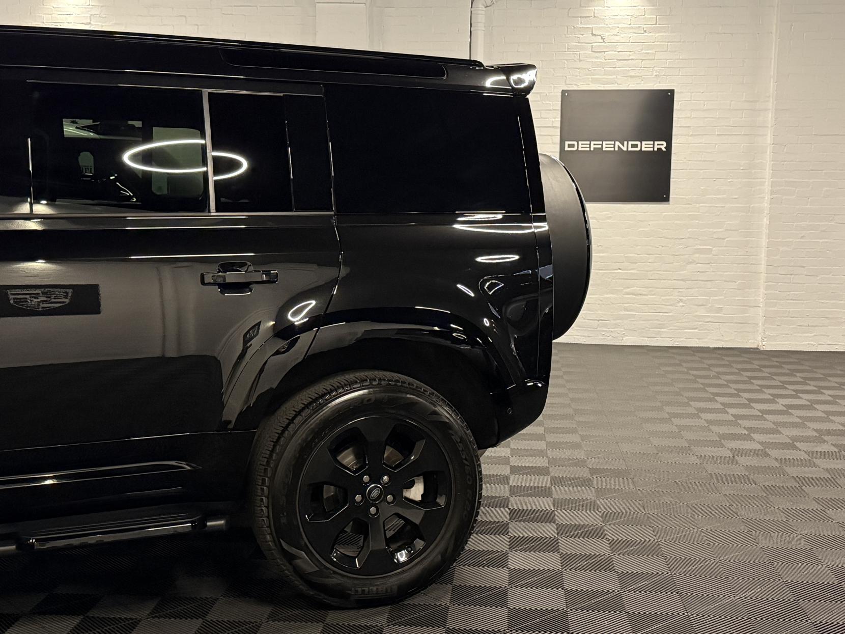 Land Rover Defender 110 3.0 D250 MHEV HSE Hard Top SUV 5dr Diesel Auto 4WD MWB Euro 6 (s/s) (250 ps)
