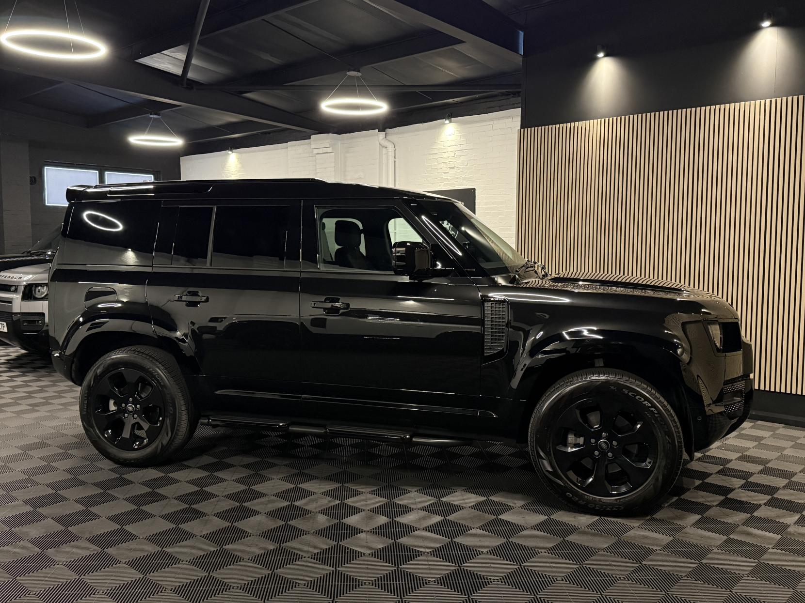 Land Rover Defender 110 3.0 D250 MHEV HSE Hard Top SUV 5dr Diesel Auto 4WD MWB Euro 6 (s/s) (250 ps)