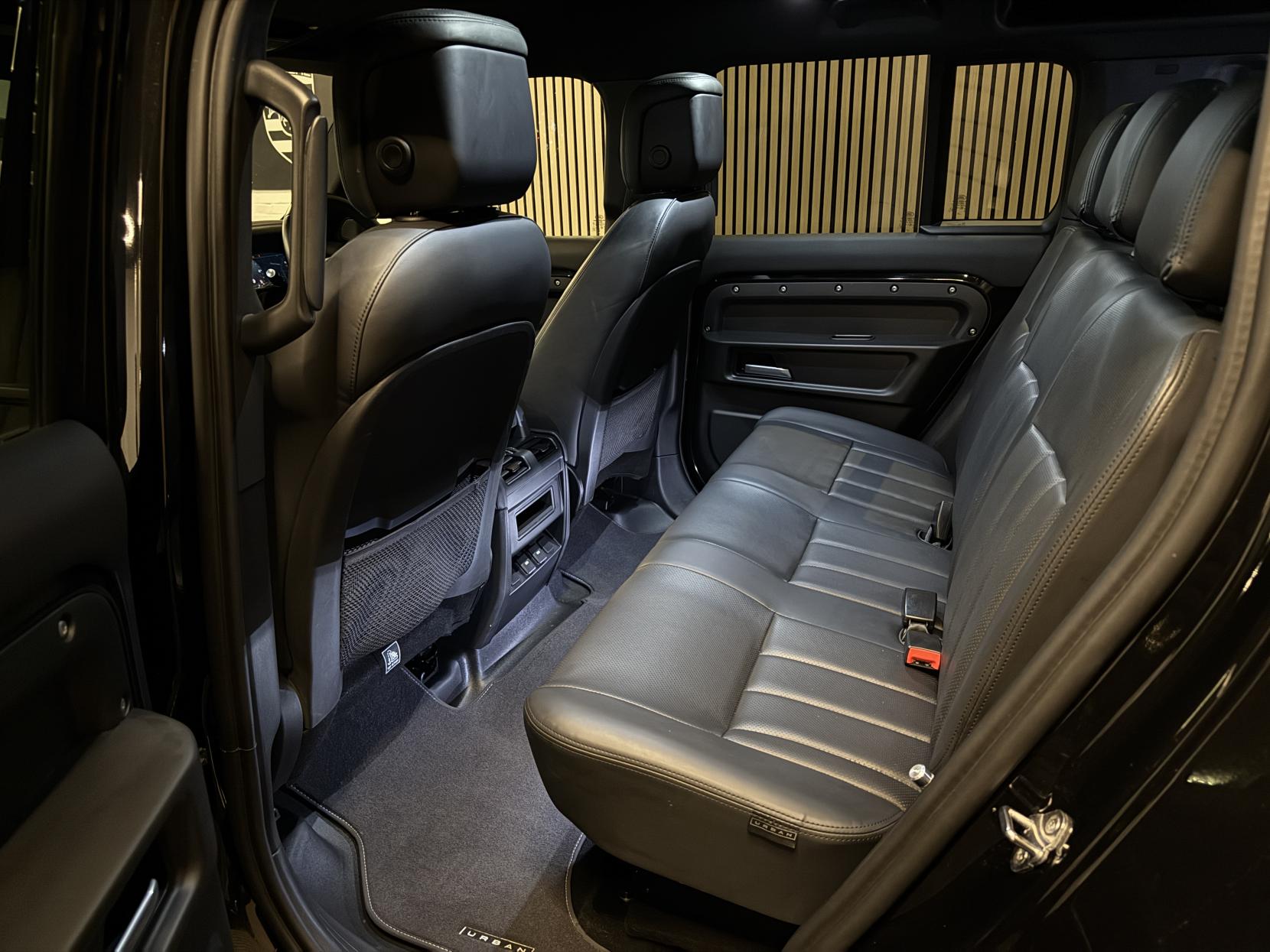 Land Rover Defender 110 3.0 D250 MHEV HSE Hard Top SUV 5dr Diesel Auto 4WD MWB Euro 6 (s/s) (250 ps)