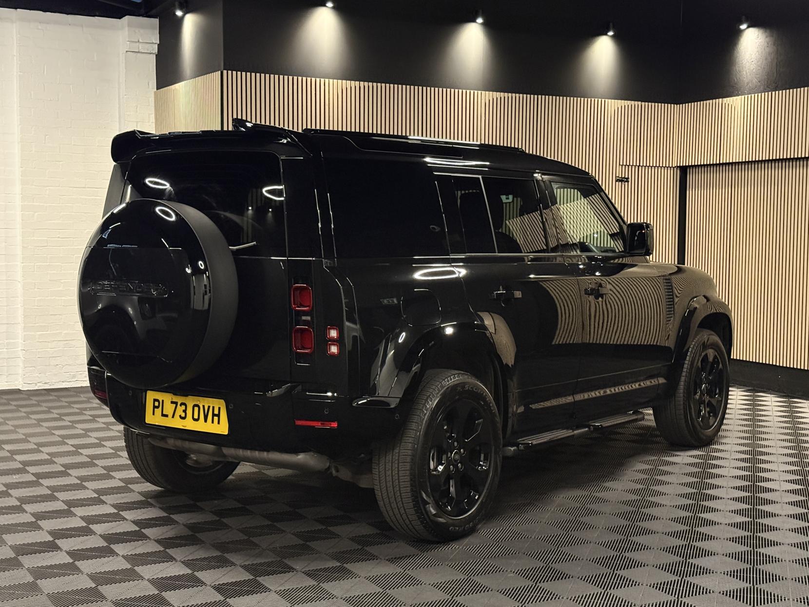 Land Rover Defender 110 3.0 D250 MHEV HSE Hard Top SUV 5dr Diesel Auto 4WD MWB Euro 6 (s/s) (250 ps)