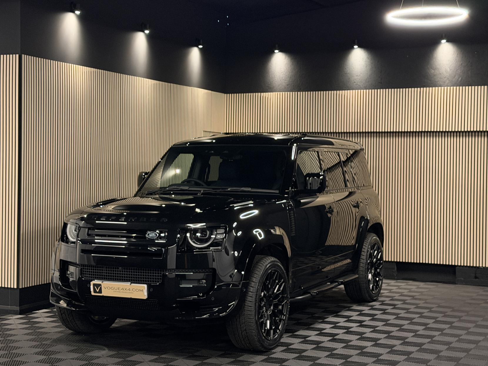 Land Rover Defender 110 3.0 D250 MHEV X-Dynamic SE Hard Top SUV 5dr Diesel Auto 4WD MWB Euro 6 (s/s) (249 ps)