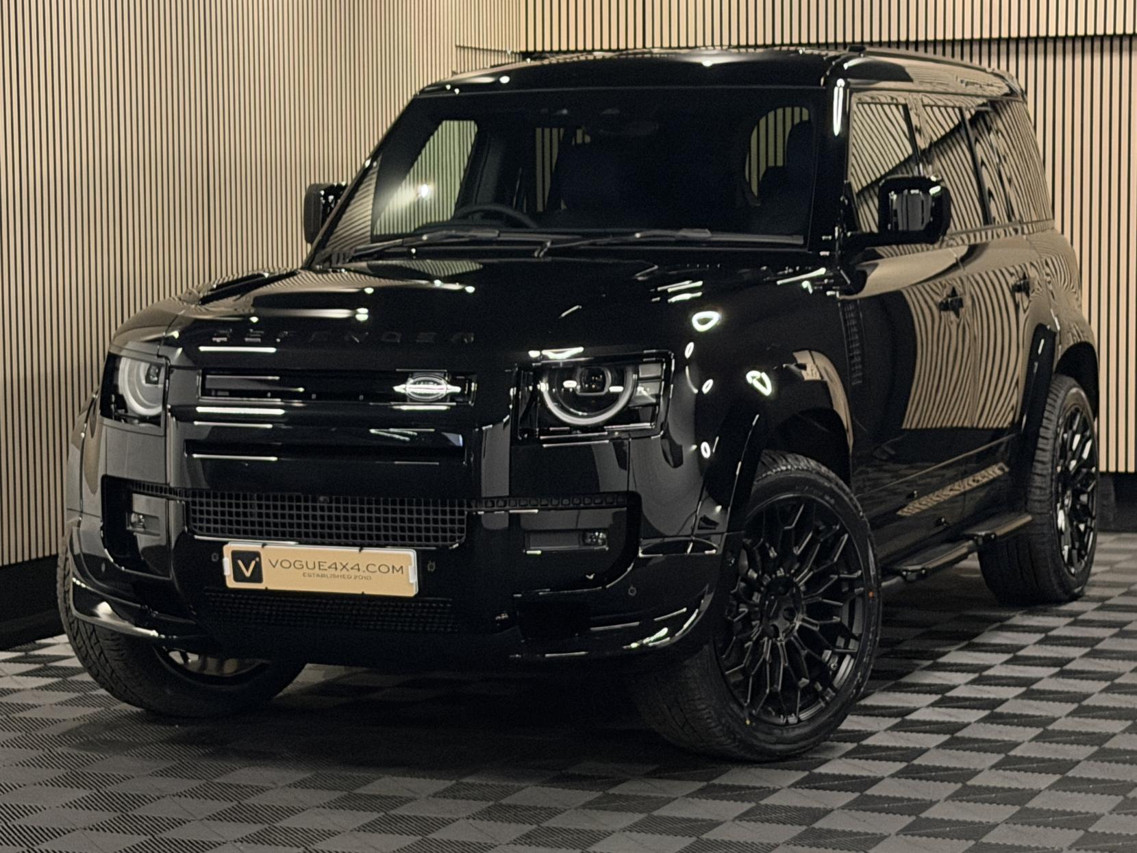 Land Rover Defender 110 3.0 D250 MHEV X-Dynamic SE Hard Top SUV 5dr Diesel Auto 4WD MWB Euro 6 (s/s) (249 ps)