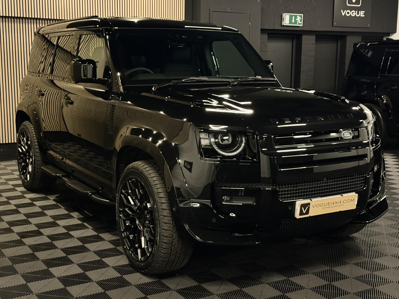 Land Rover Defender 110 3.0 D250 MHEV X-Dynamic SE Hard Top SUV 5dr Diesel Auto 4WD MWB Euro 6 (s/s) (249 ps)