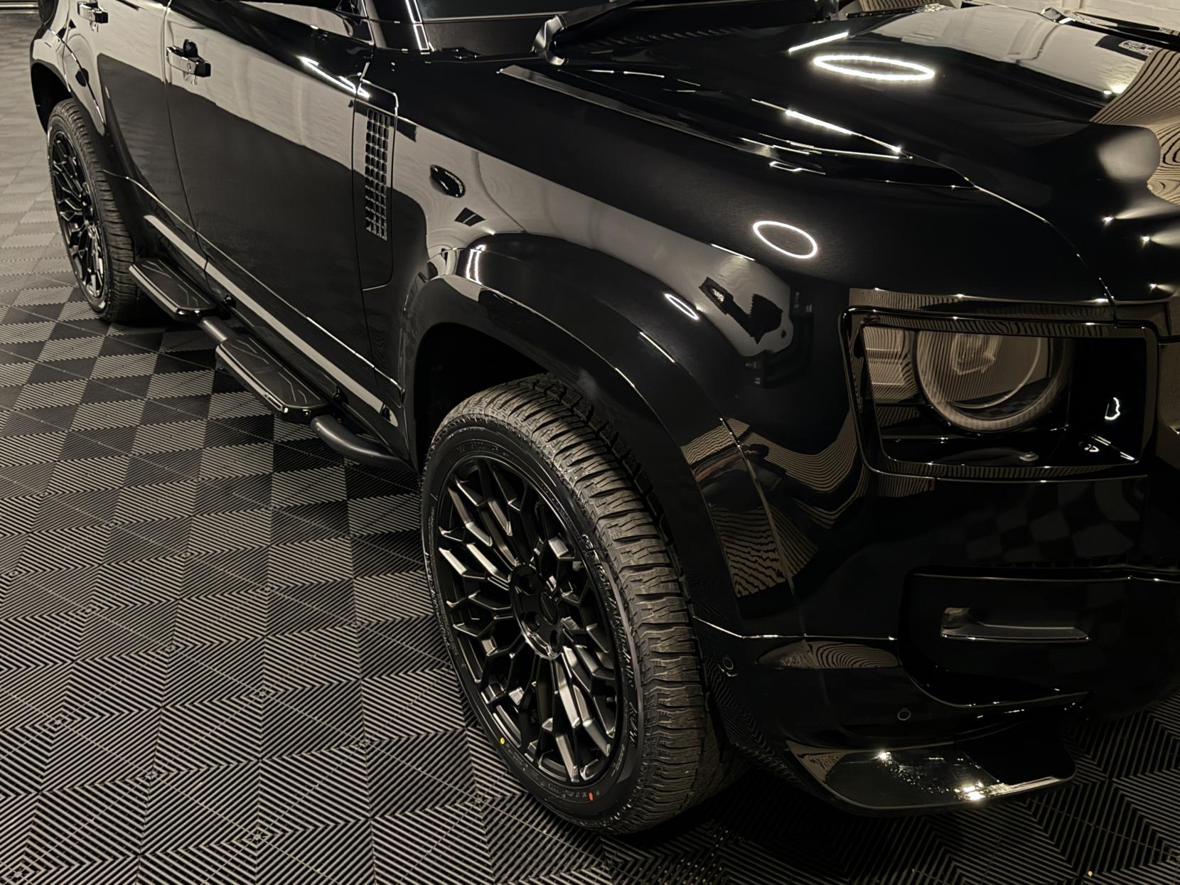 Land Rover Defender 110 3.0 D250 MHEV X-Dynamic SE Hard Top SUV 5dr Diesel Auto 4WD MWB Euro 6 (s/s) (249 ps)